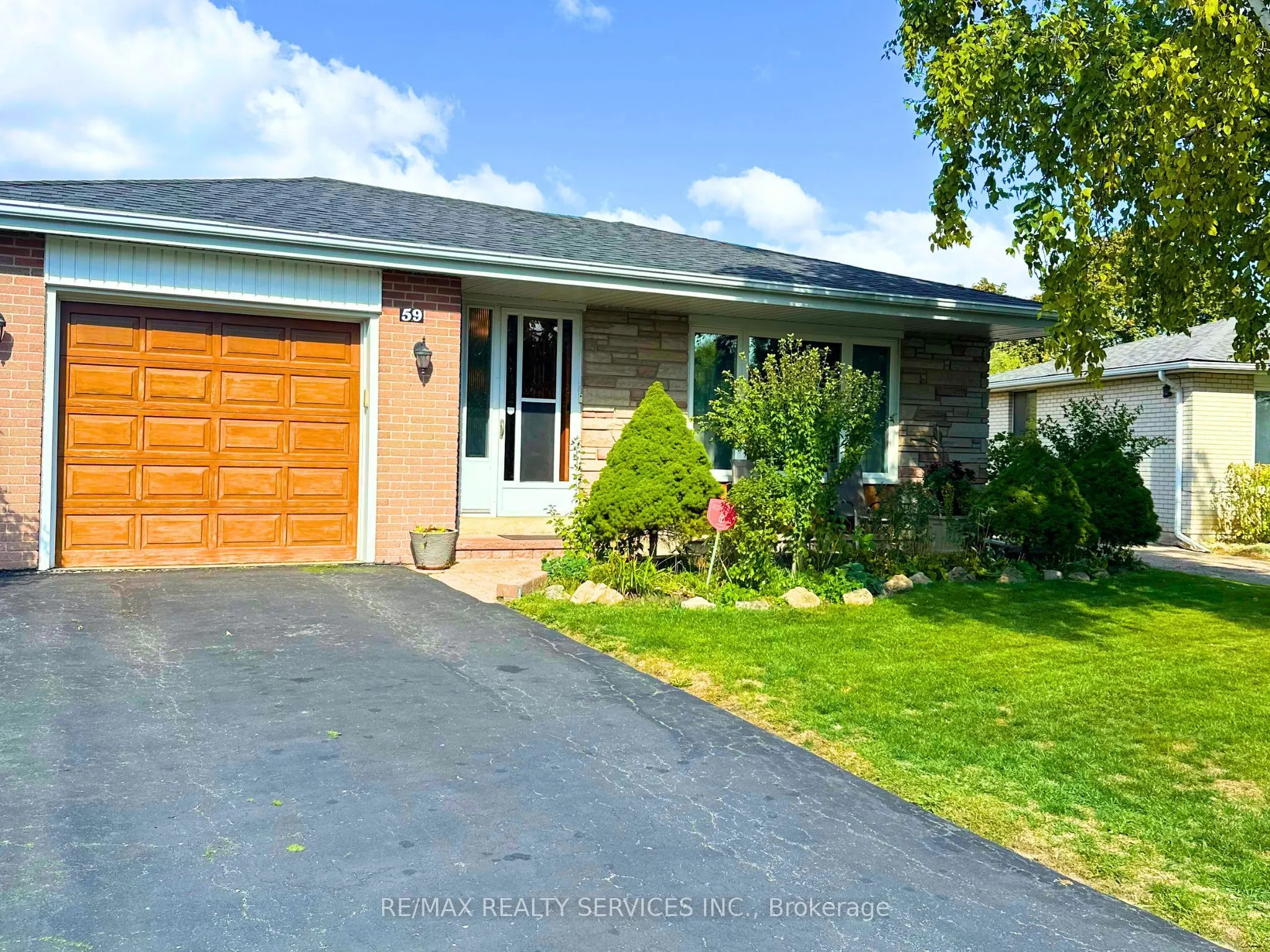 59 Belmont Drive E