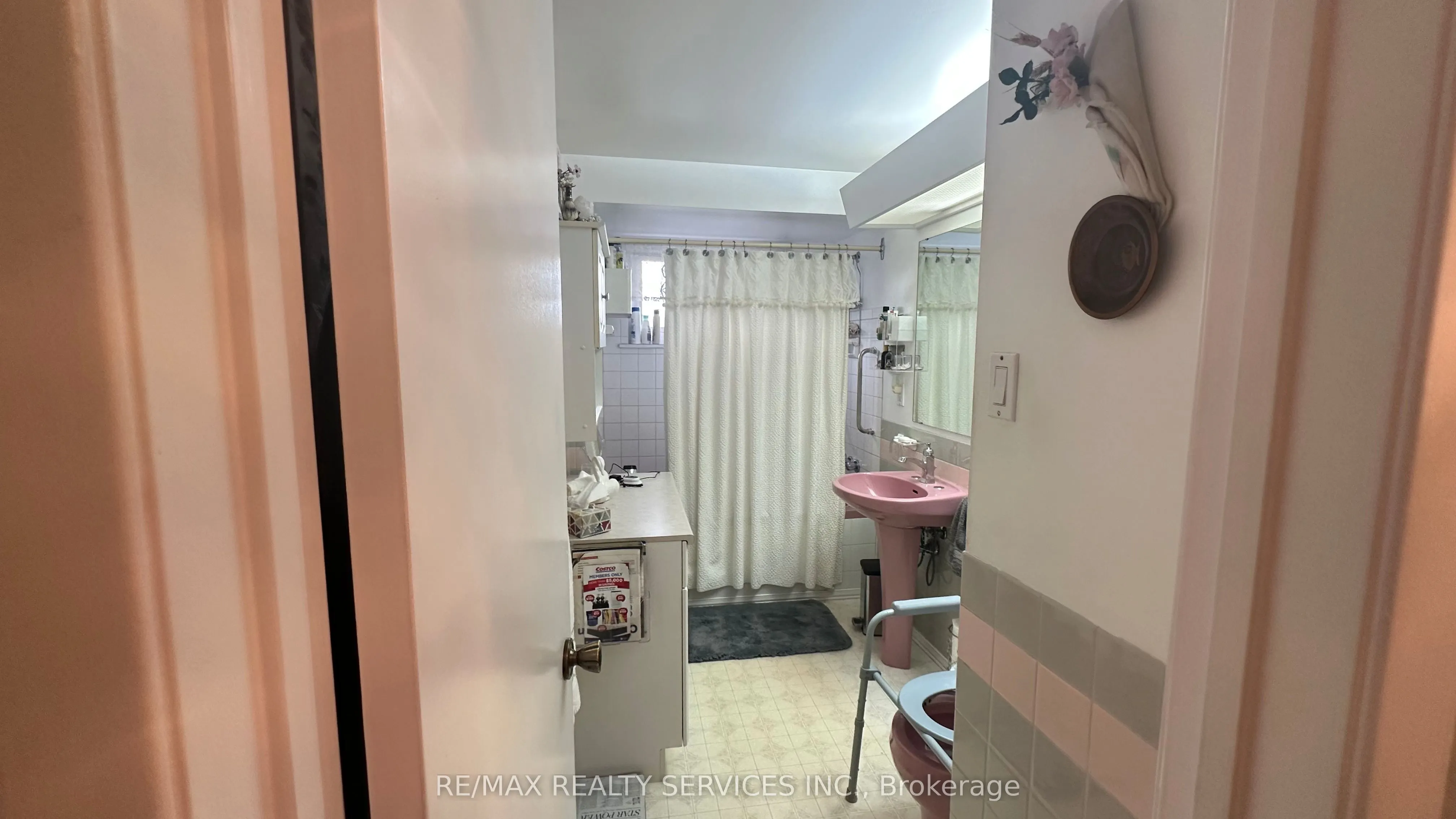 59 Belmont Drive E