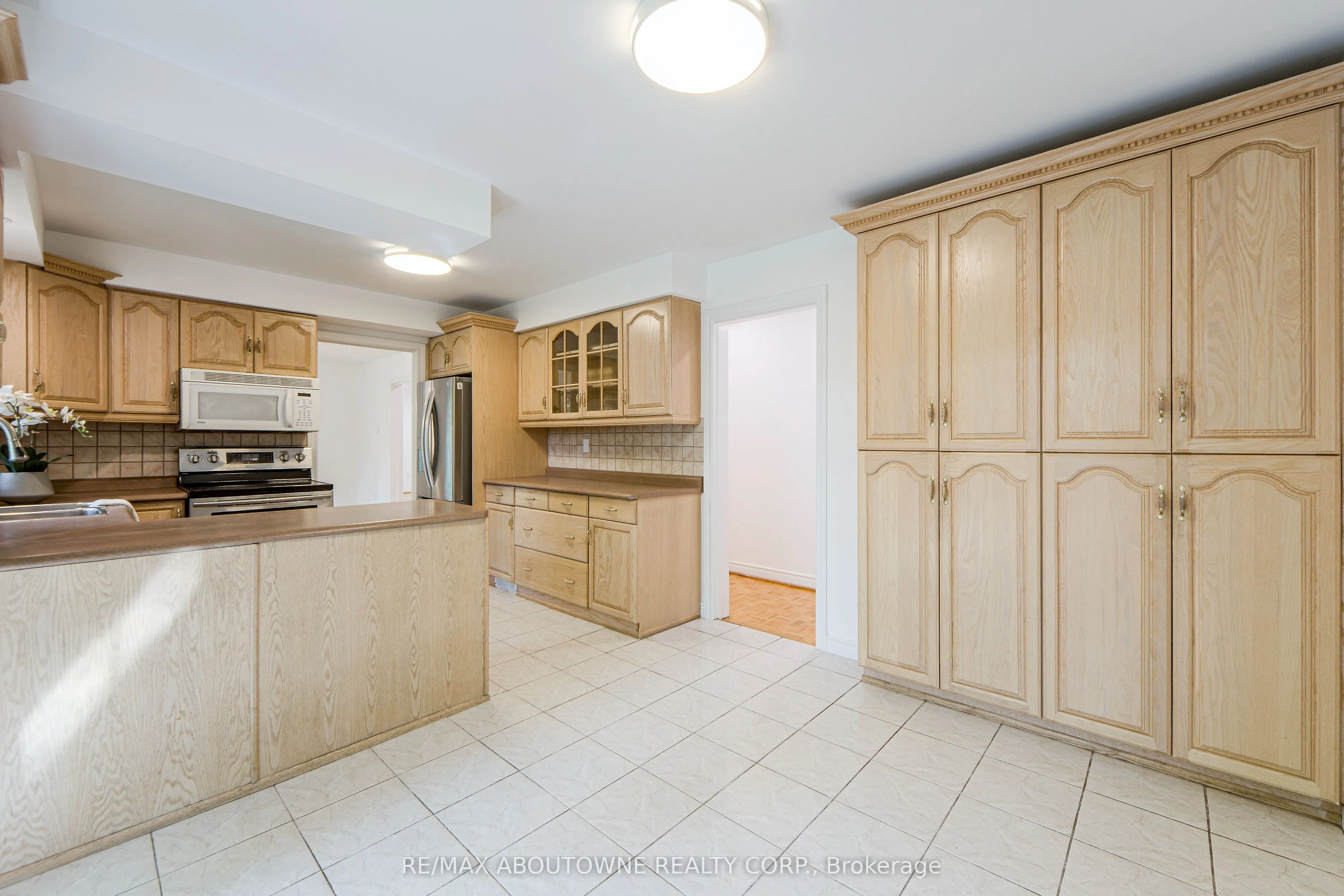 30 Birkbank Drive