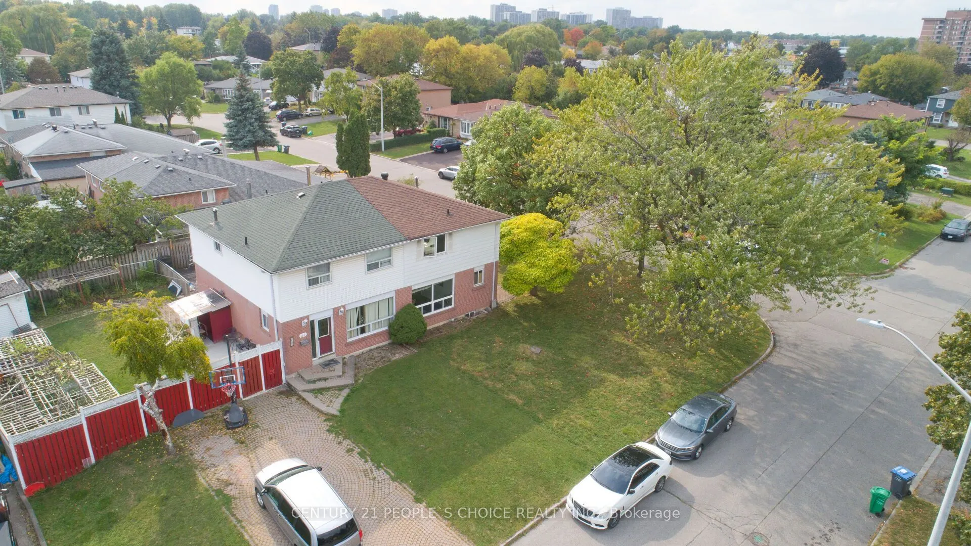 82 Davenport Crescent