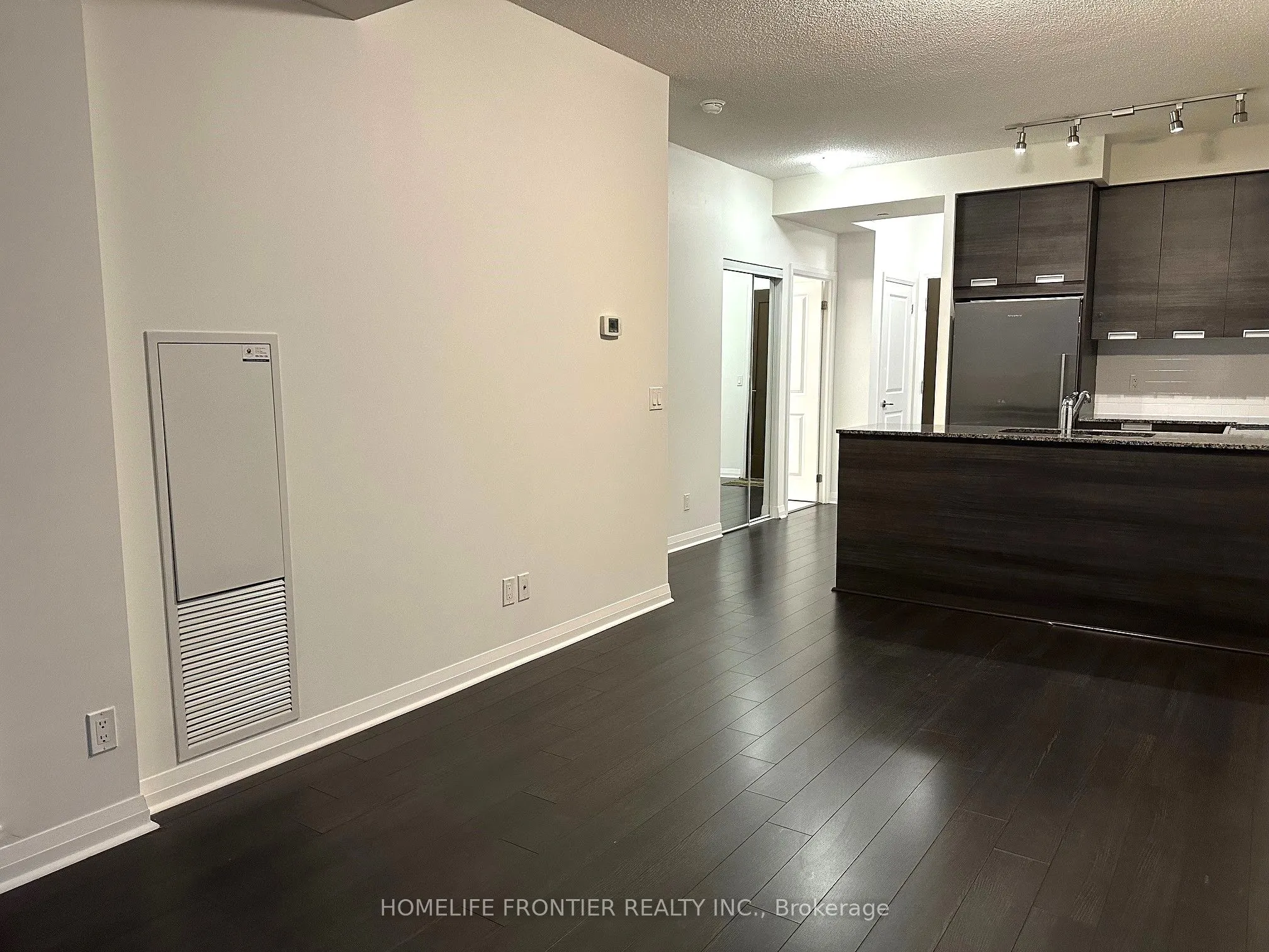55 Eglinton Avenue W, #1106