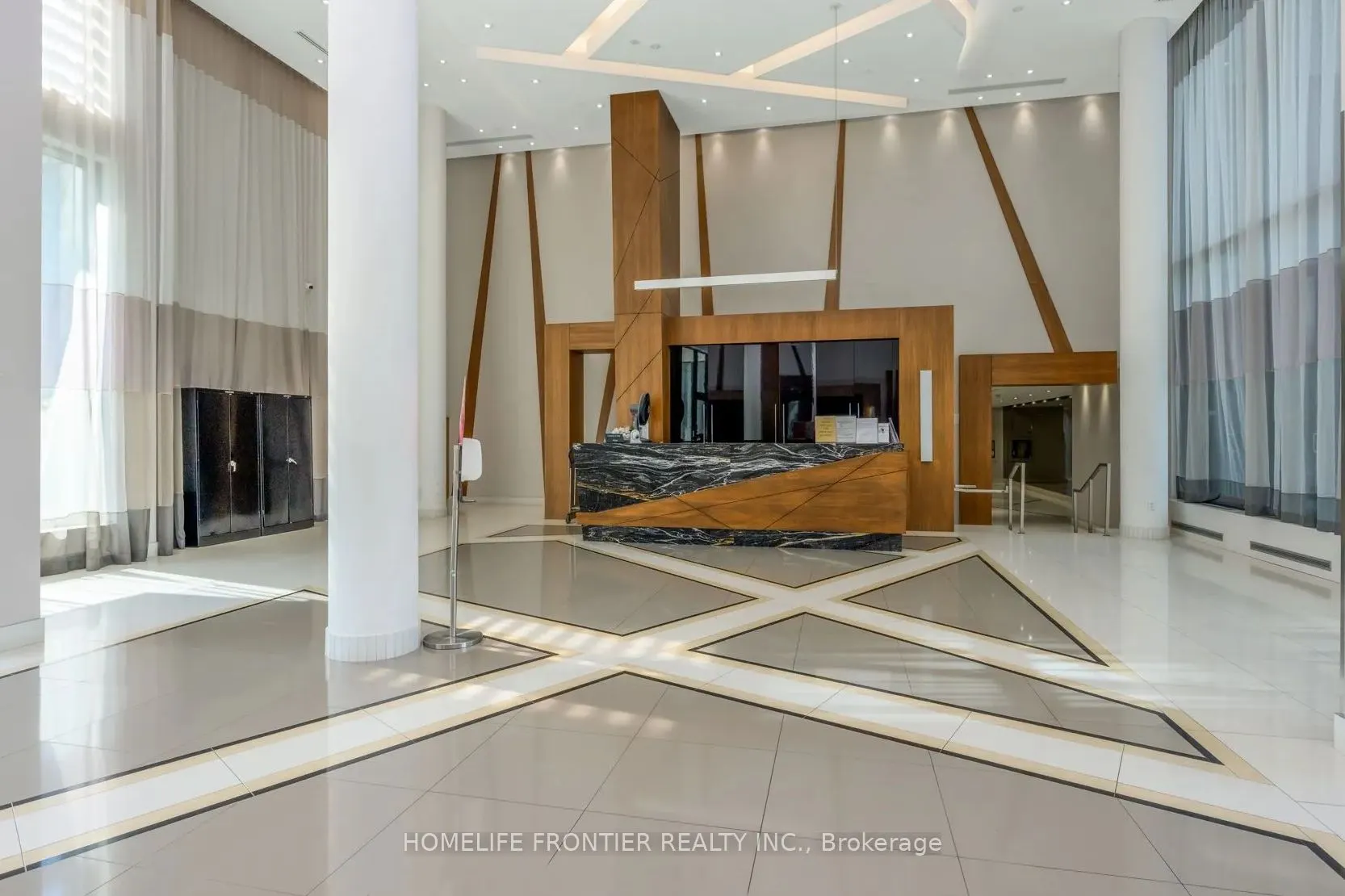 55 Eglinton Avenue W, #1106