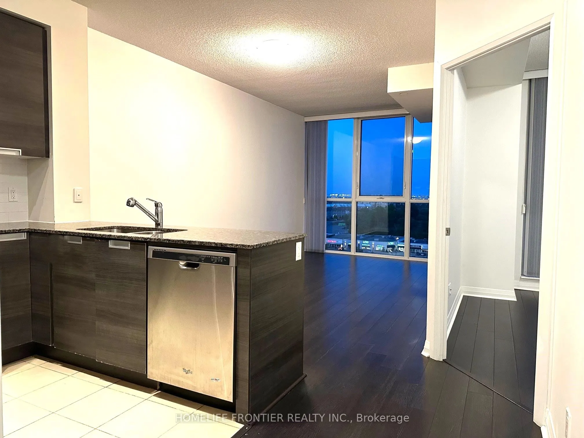 55 Eglinton Avenue W, #1106