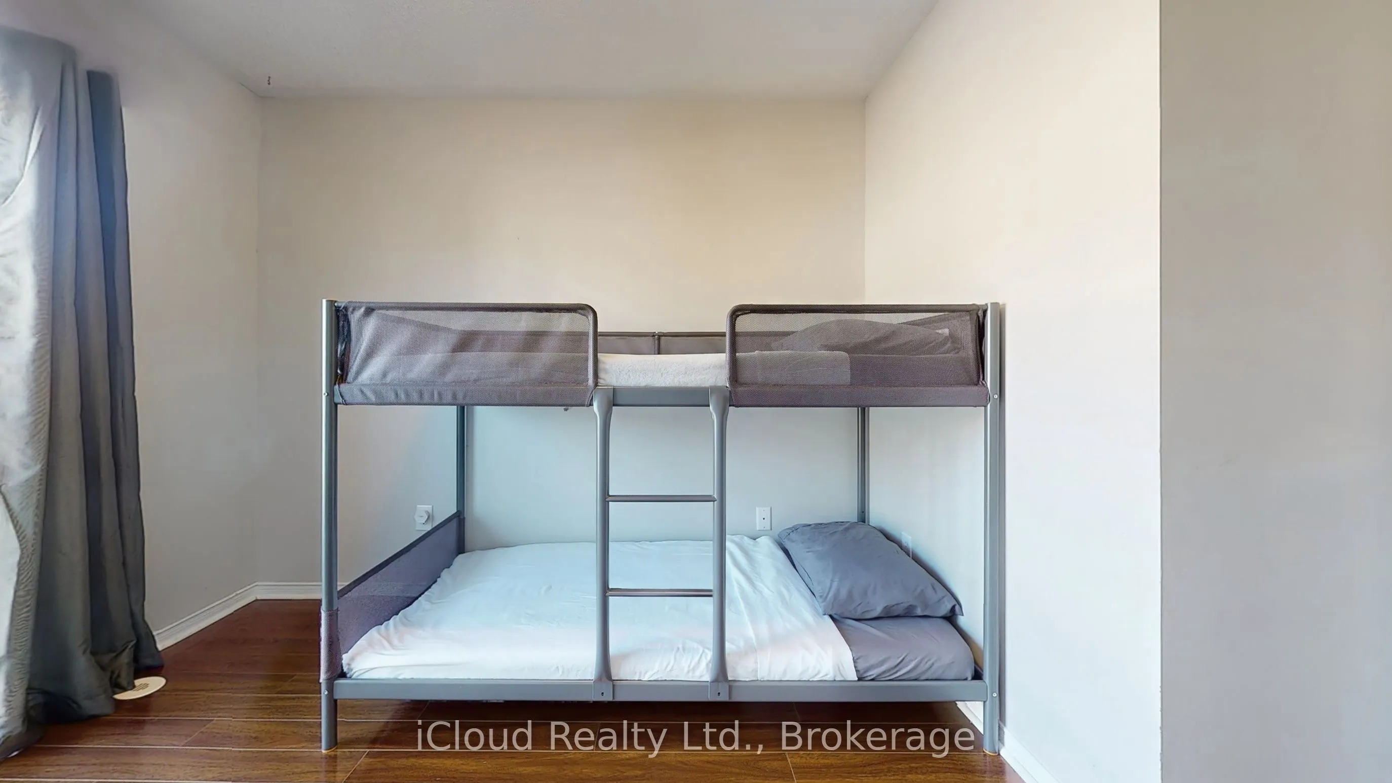 4975 Southampton Drive, #148
