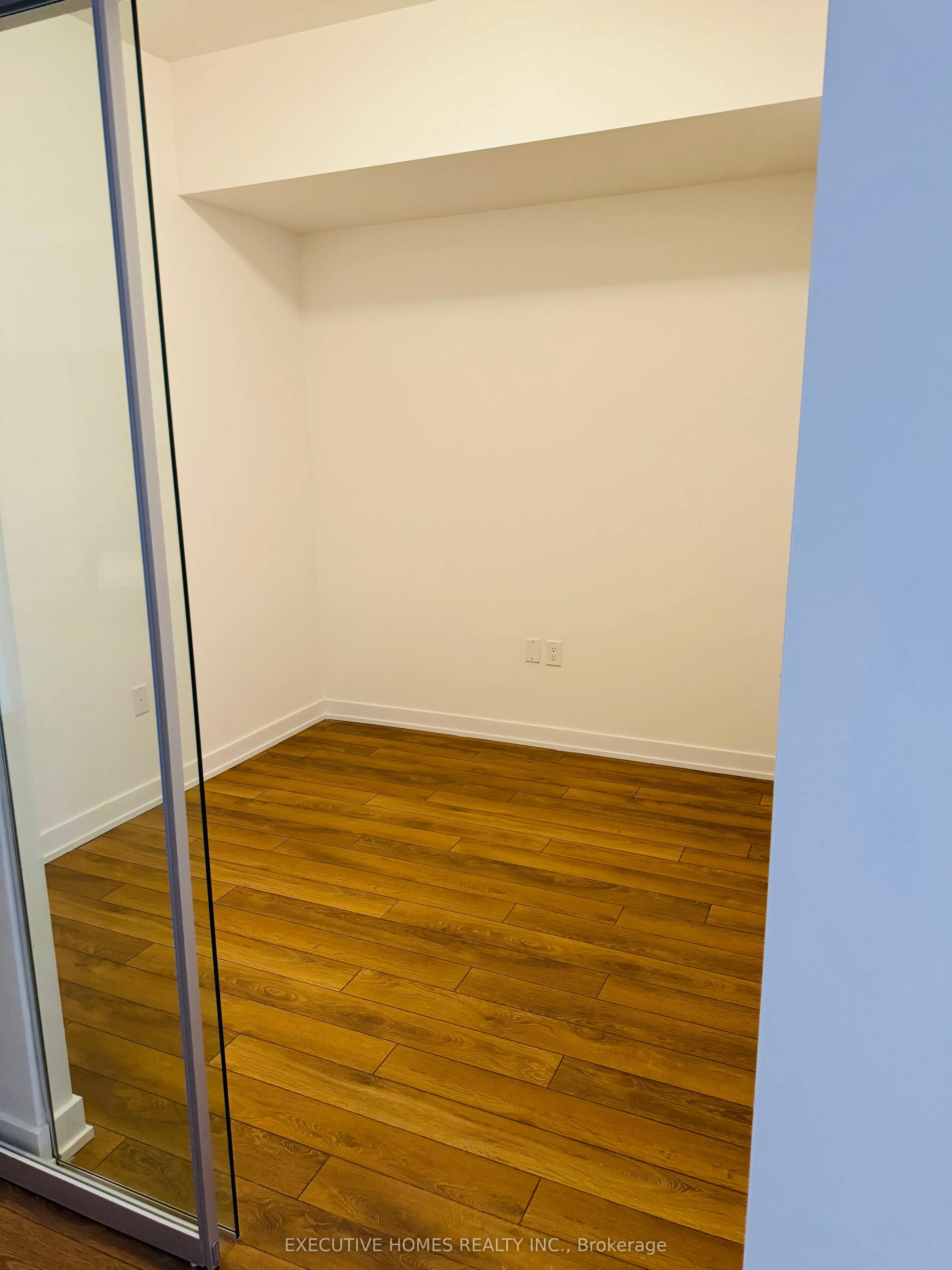 2433 Dufferin Street, #702