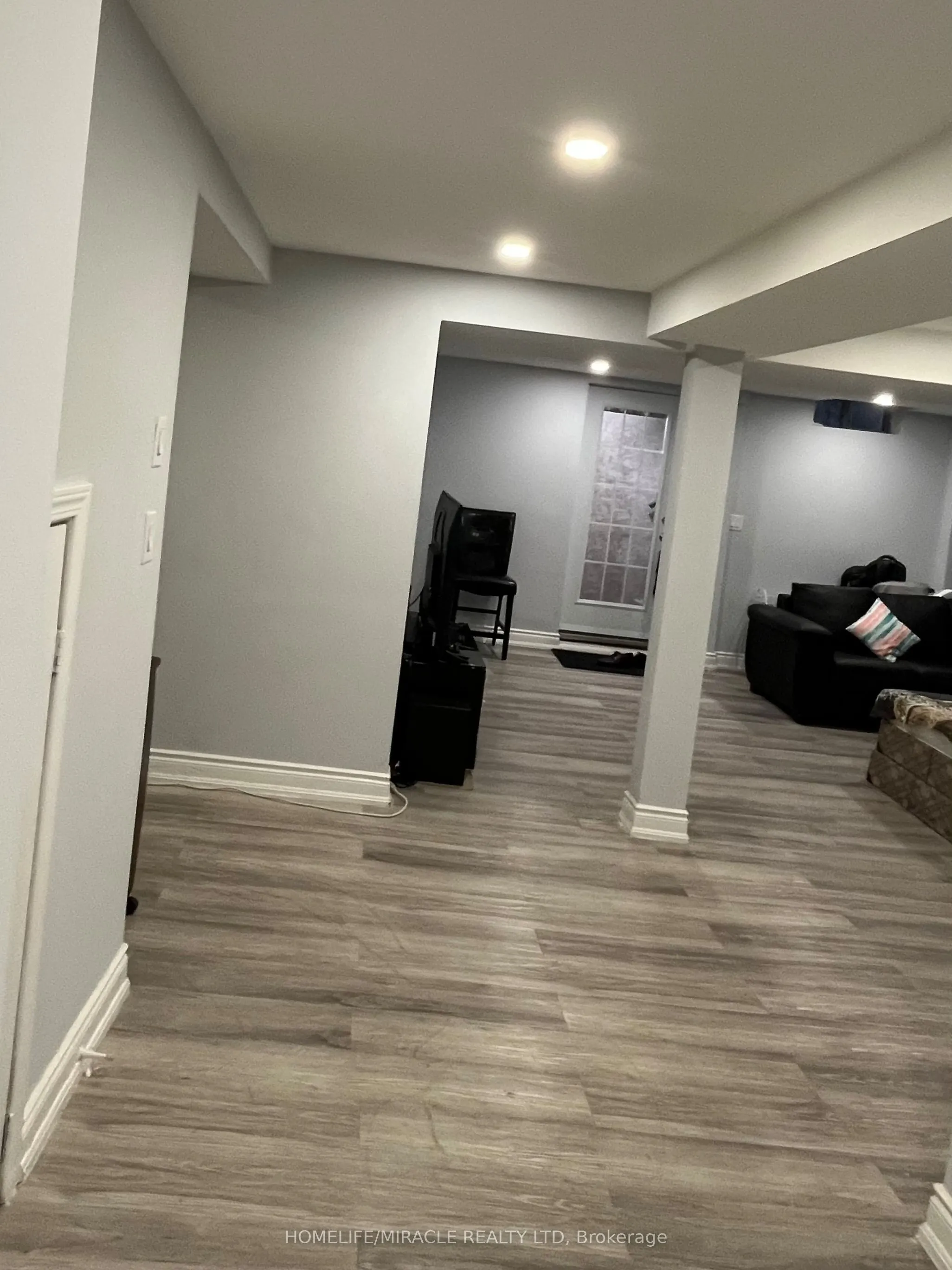 24 Roundstone Drive