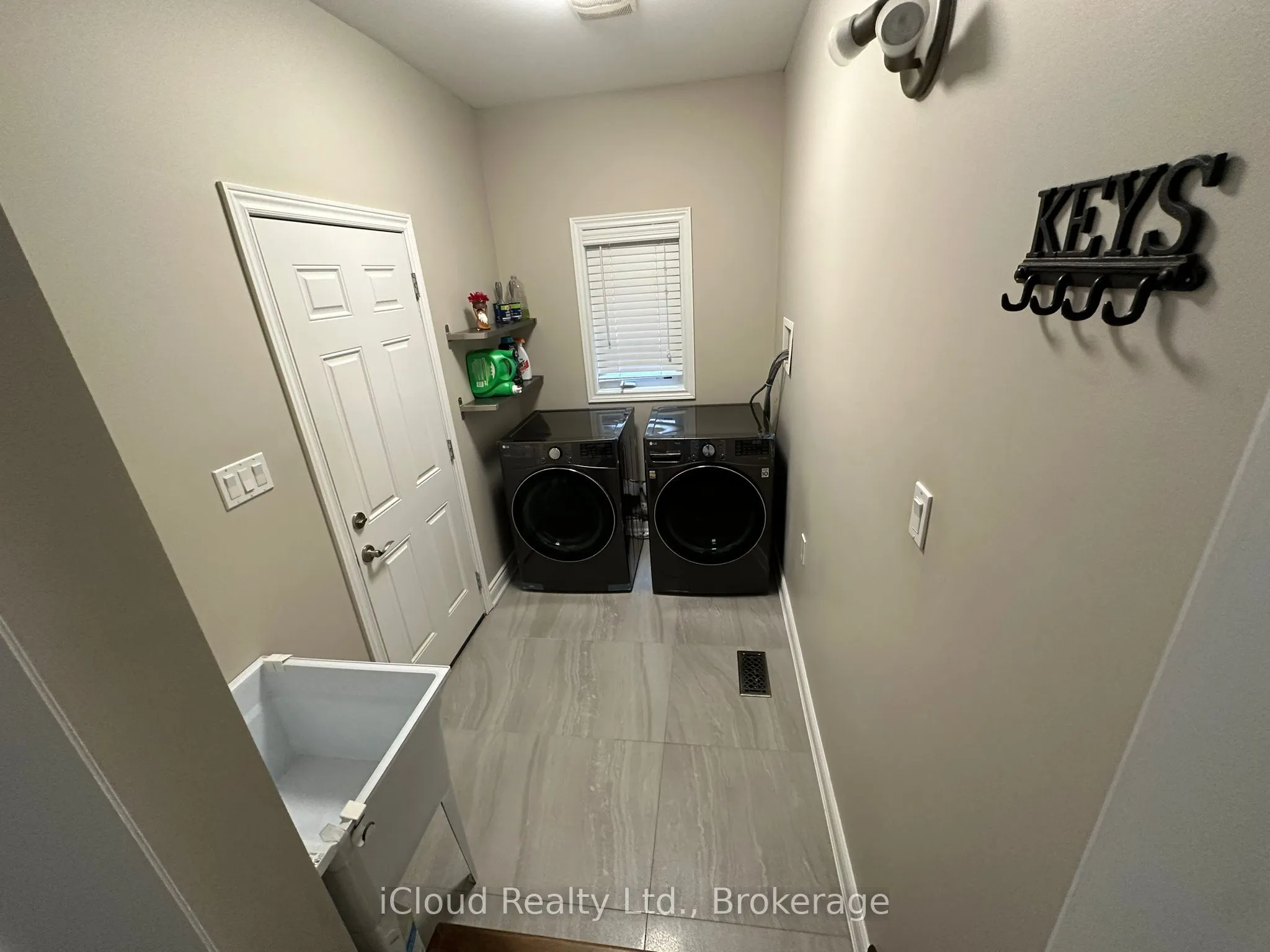 1272 Rolph Terrace