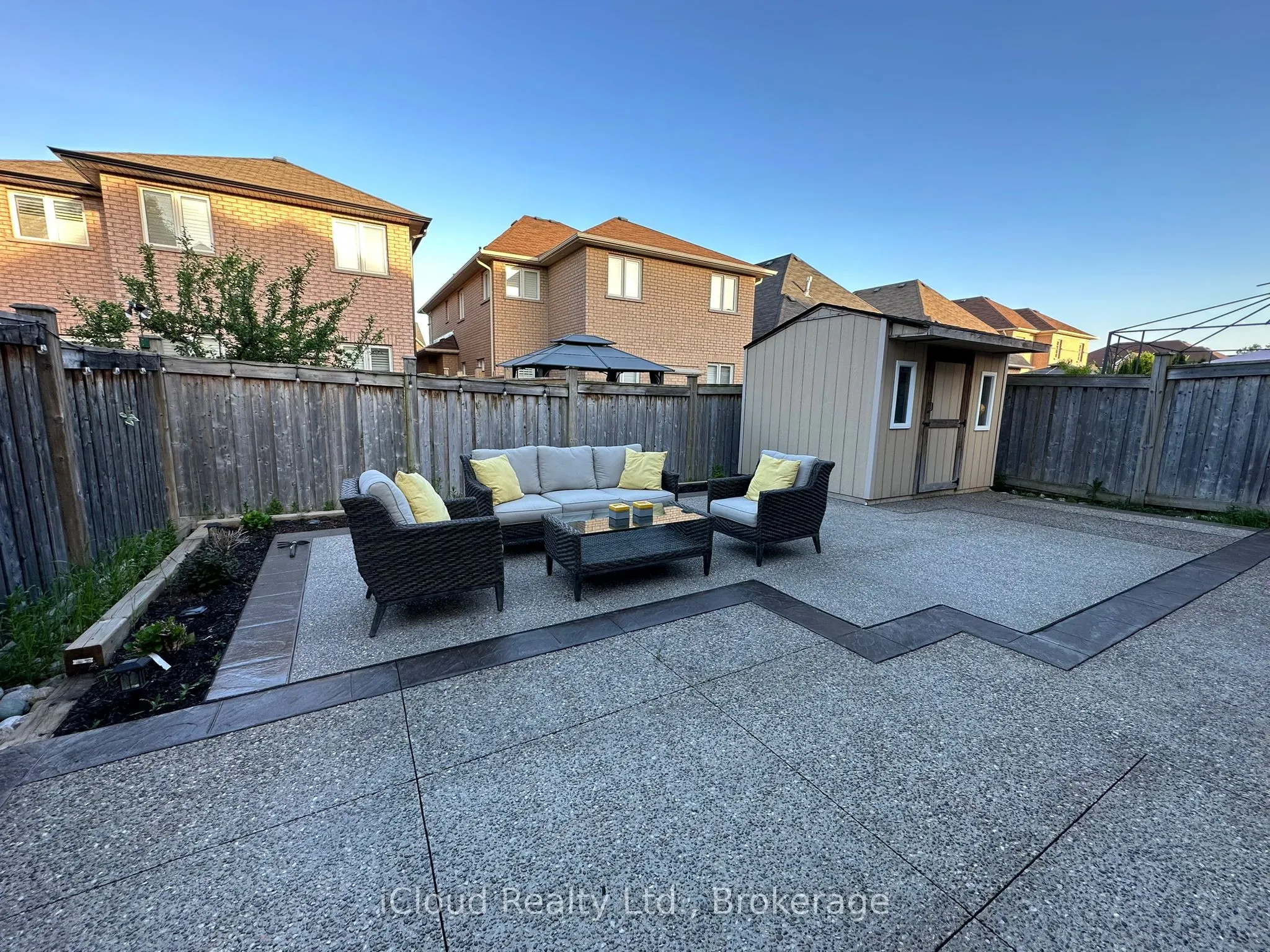 1272 Rolph Terrace
