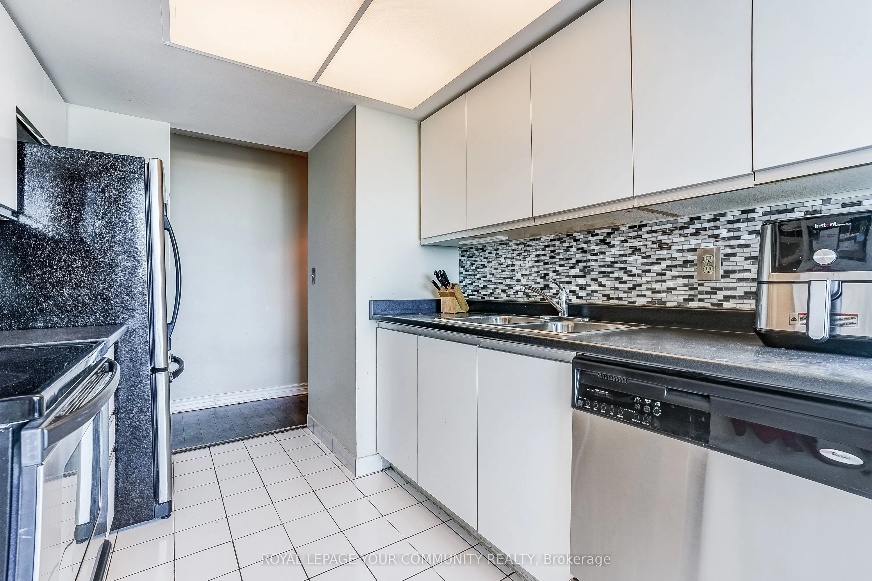 350 Webb Drive, #1208