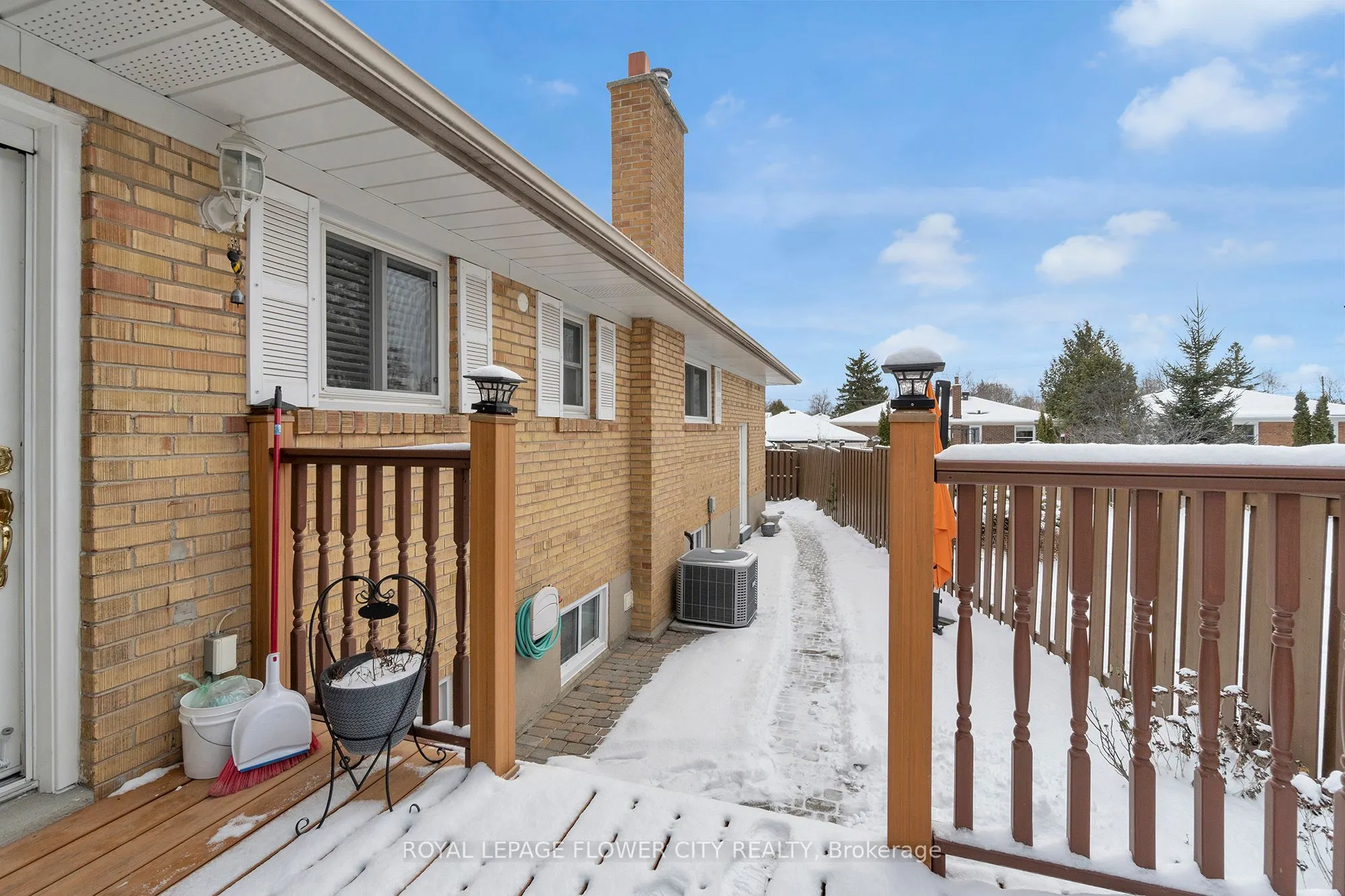 13 Bairstow Crescent