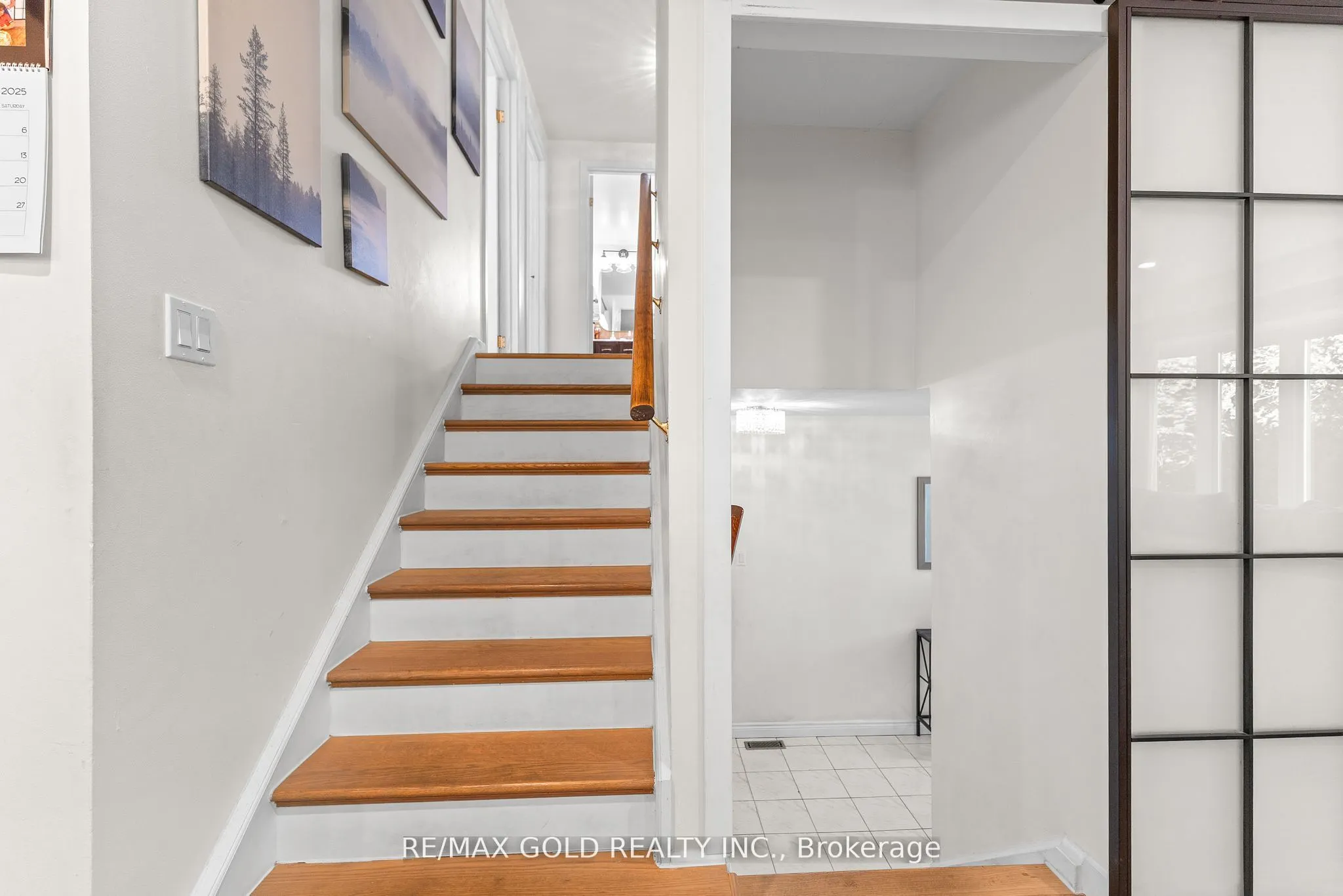1 Greenbriar Road