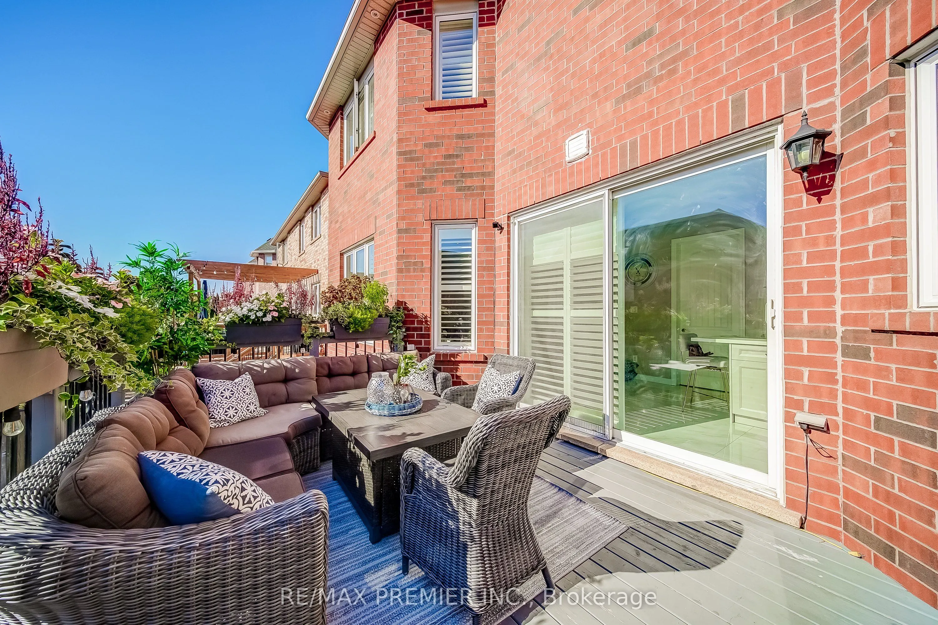 2195 Kwinter Road