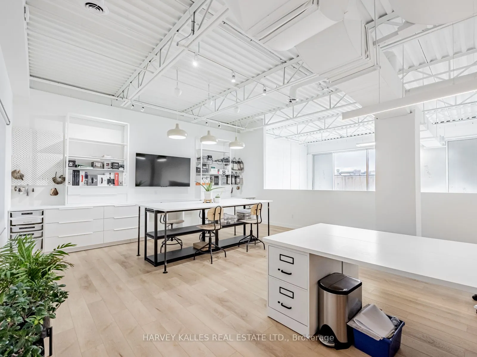 1215 Queensway E, #57