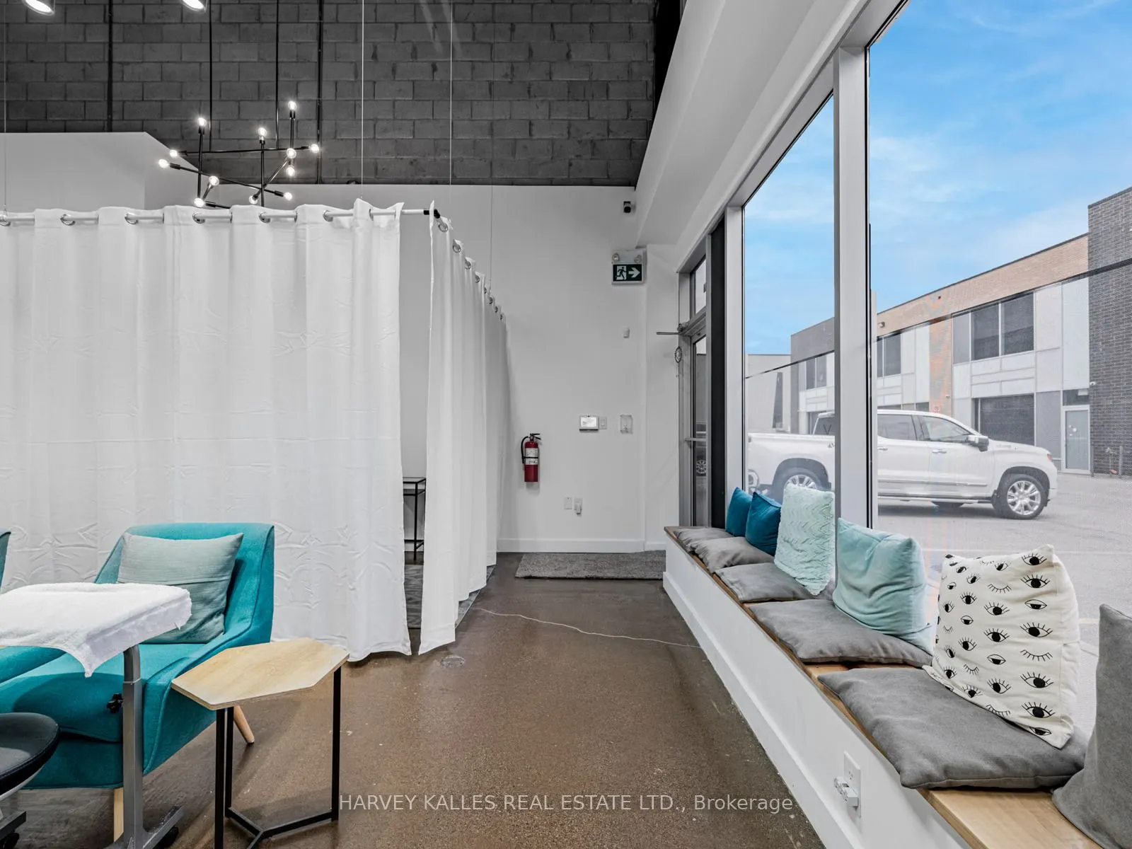1215 Queensway E, #57