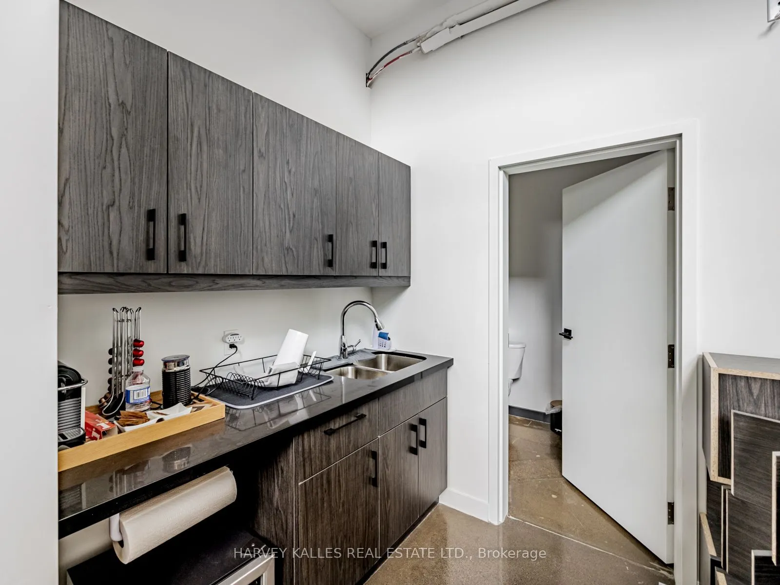 1215 Queensway E, #57