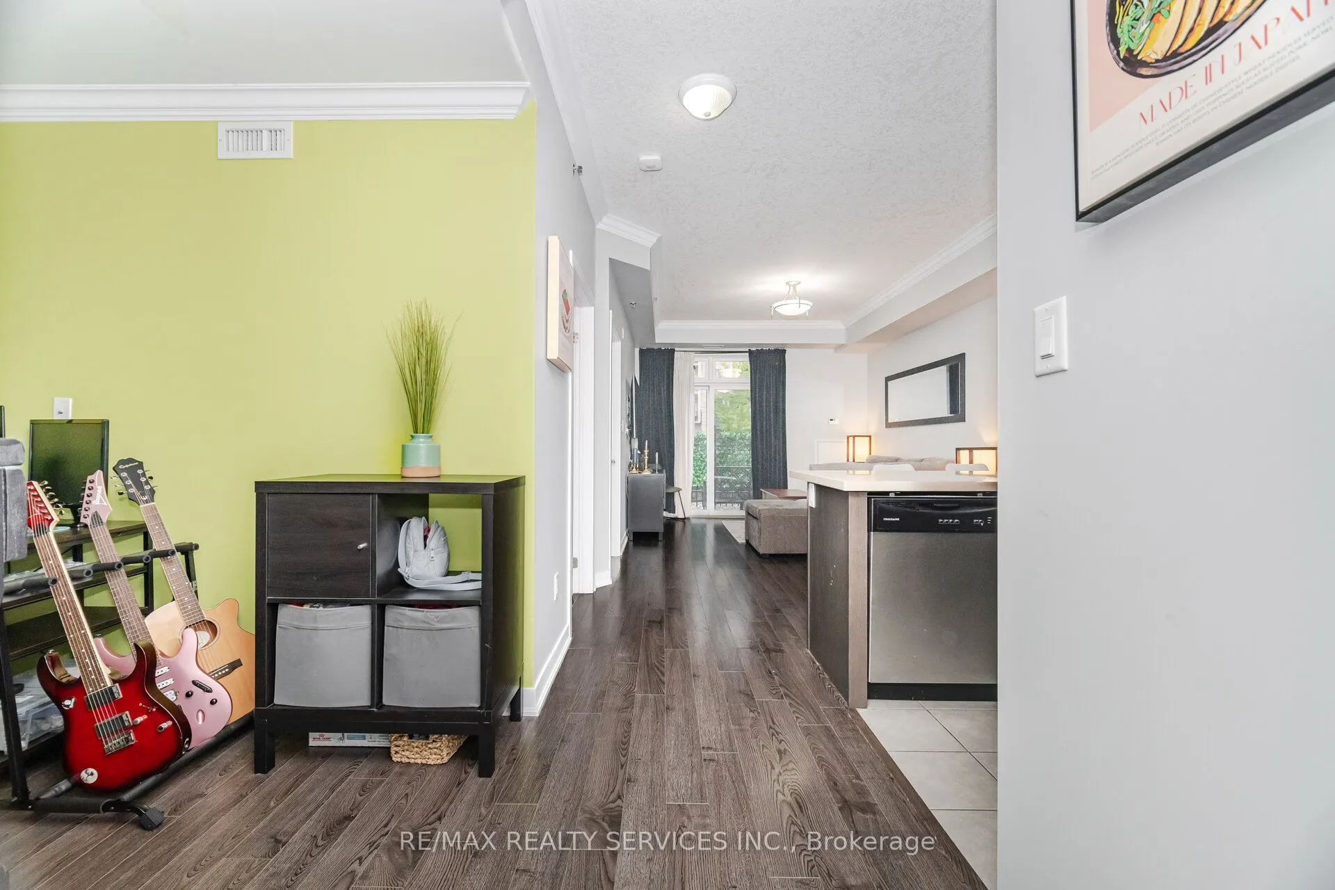 5317 Upper Middle Road, #112