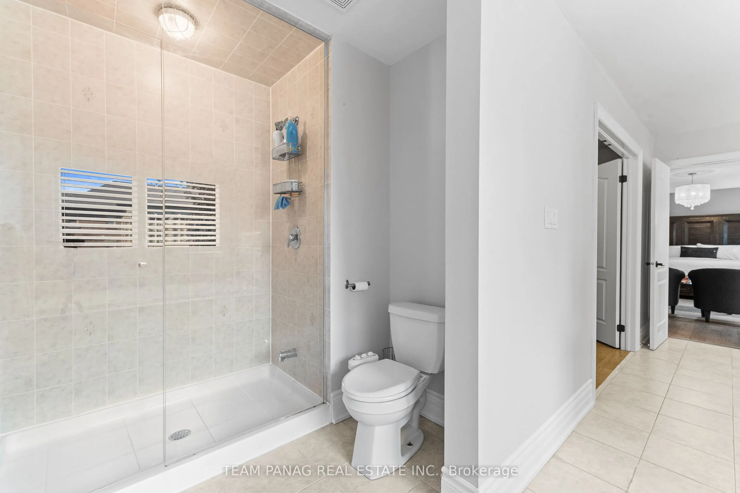 21 Lauderhill Road