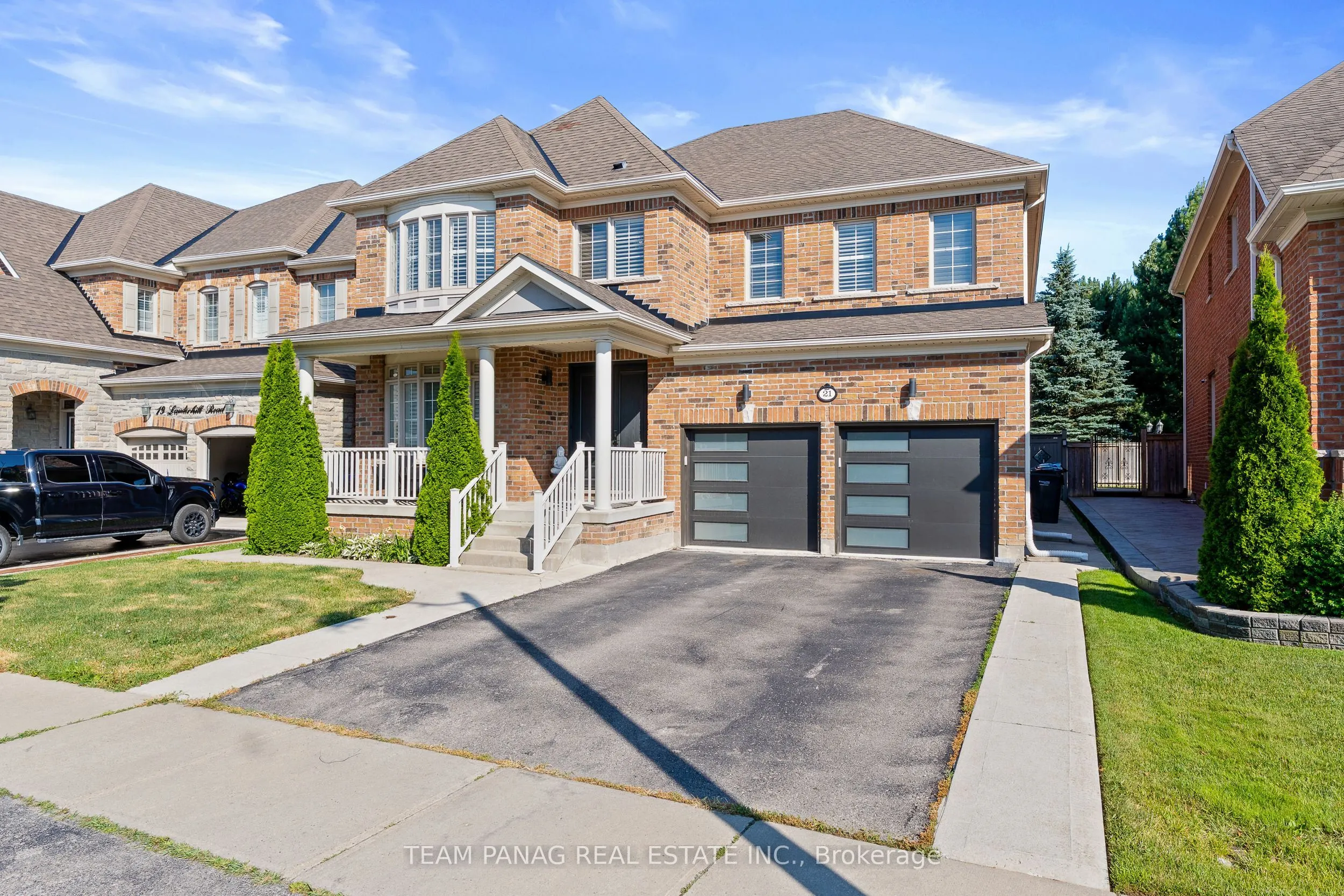 21 Lauderhill Road
