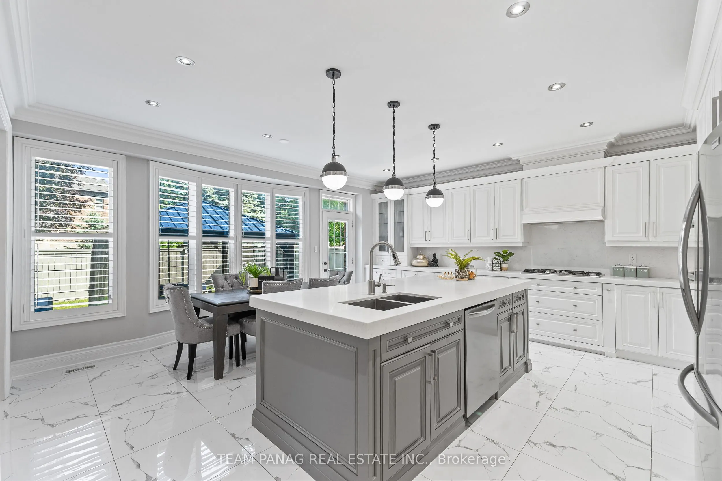 21 Lauderhill Road