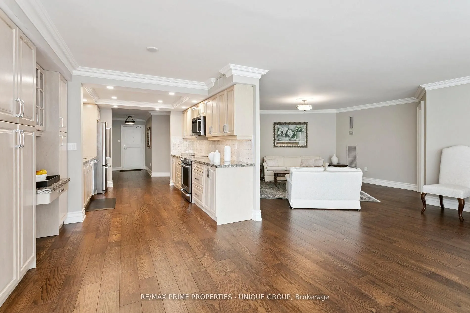 2010 Islington Avenue, #405