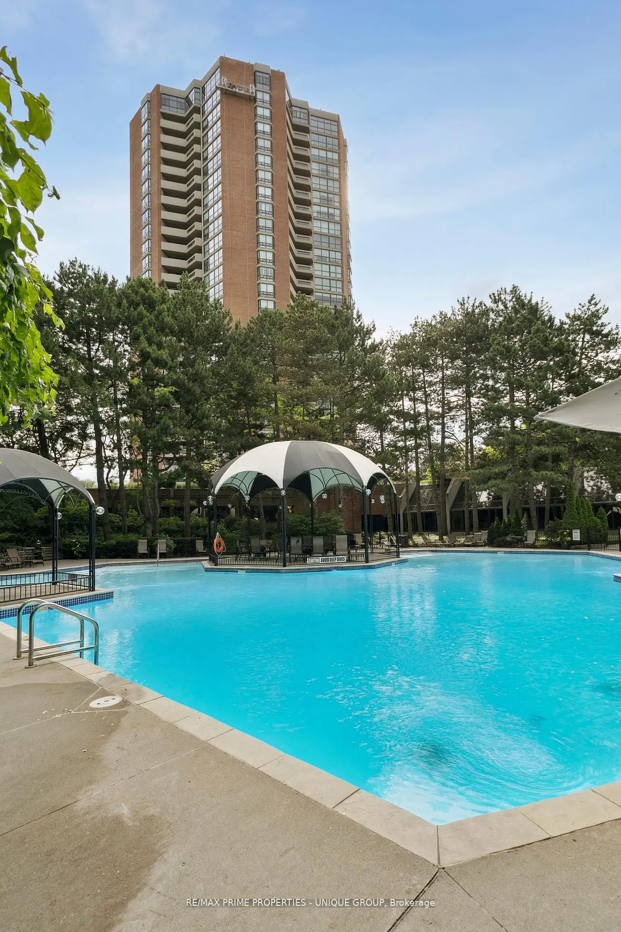 2010 Islington Avenue, #405