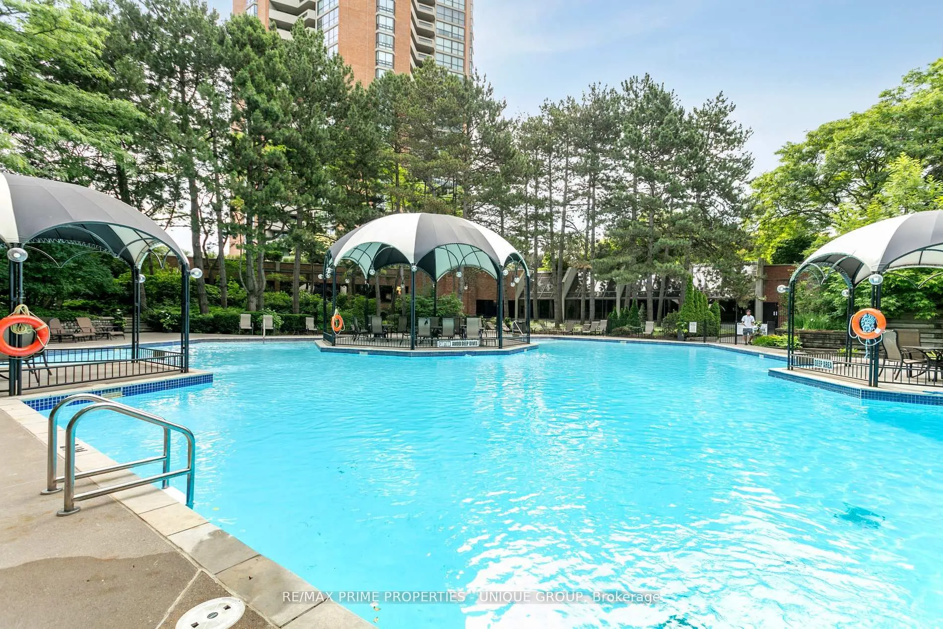 2010 Islington Avenue, #405