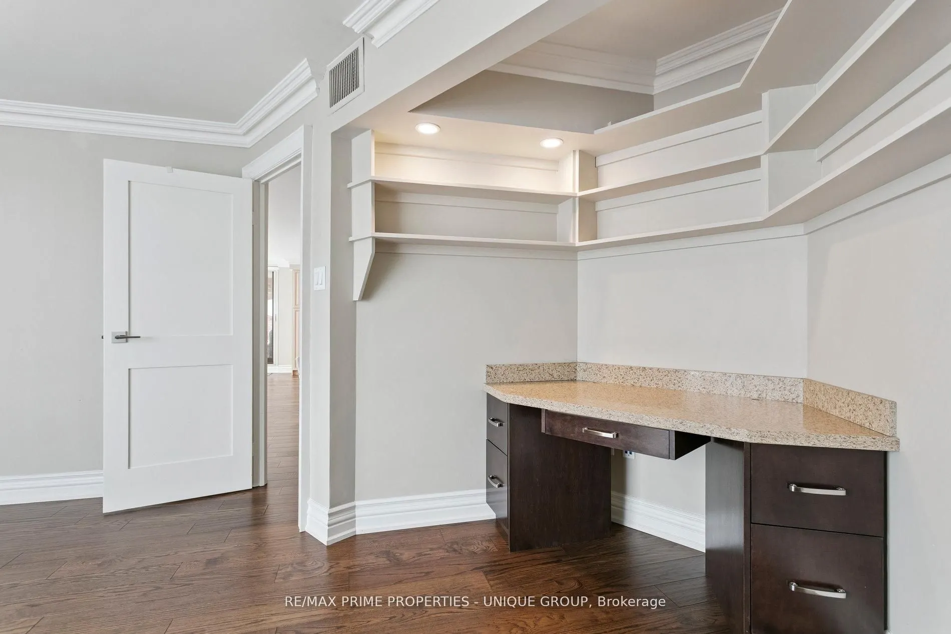 2010 Islington Avenue, #405