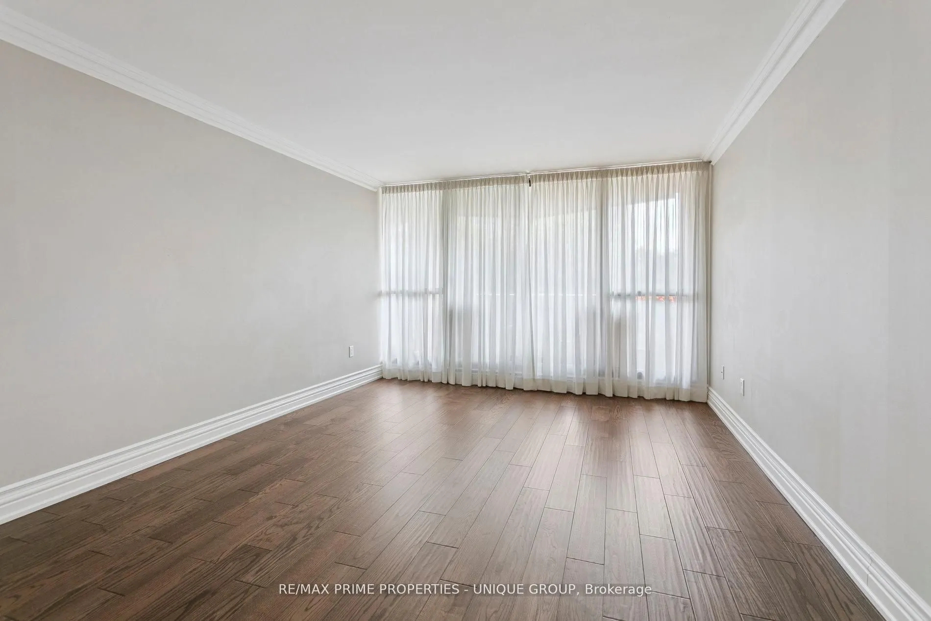 2010 Islington Avenue, #405