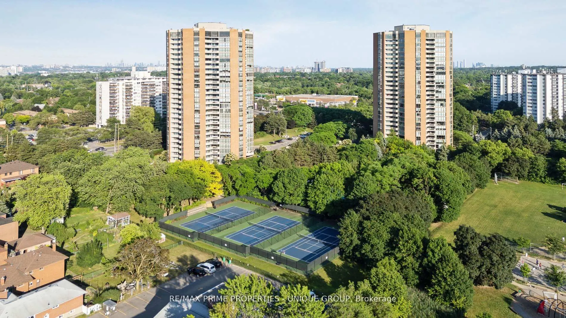 2010 Islington Avenue, #405