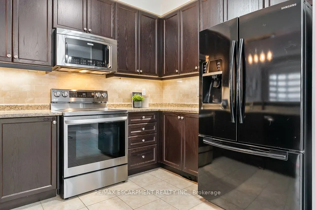 19 Maple Cider Street