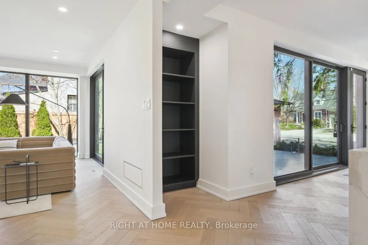 2187 Lakeshore Road