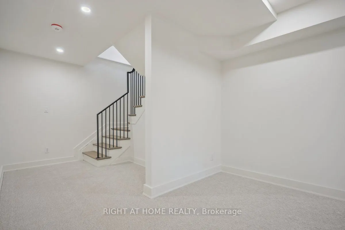 2187 Lakeshore Road