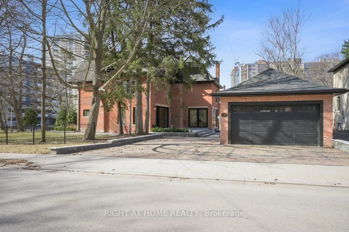 2187 Lakeshore Road