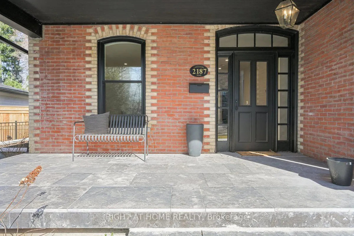 2187 Lakeshore Road