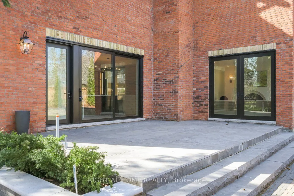 2187 Lakeshore Road
