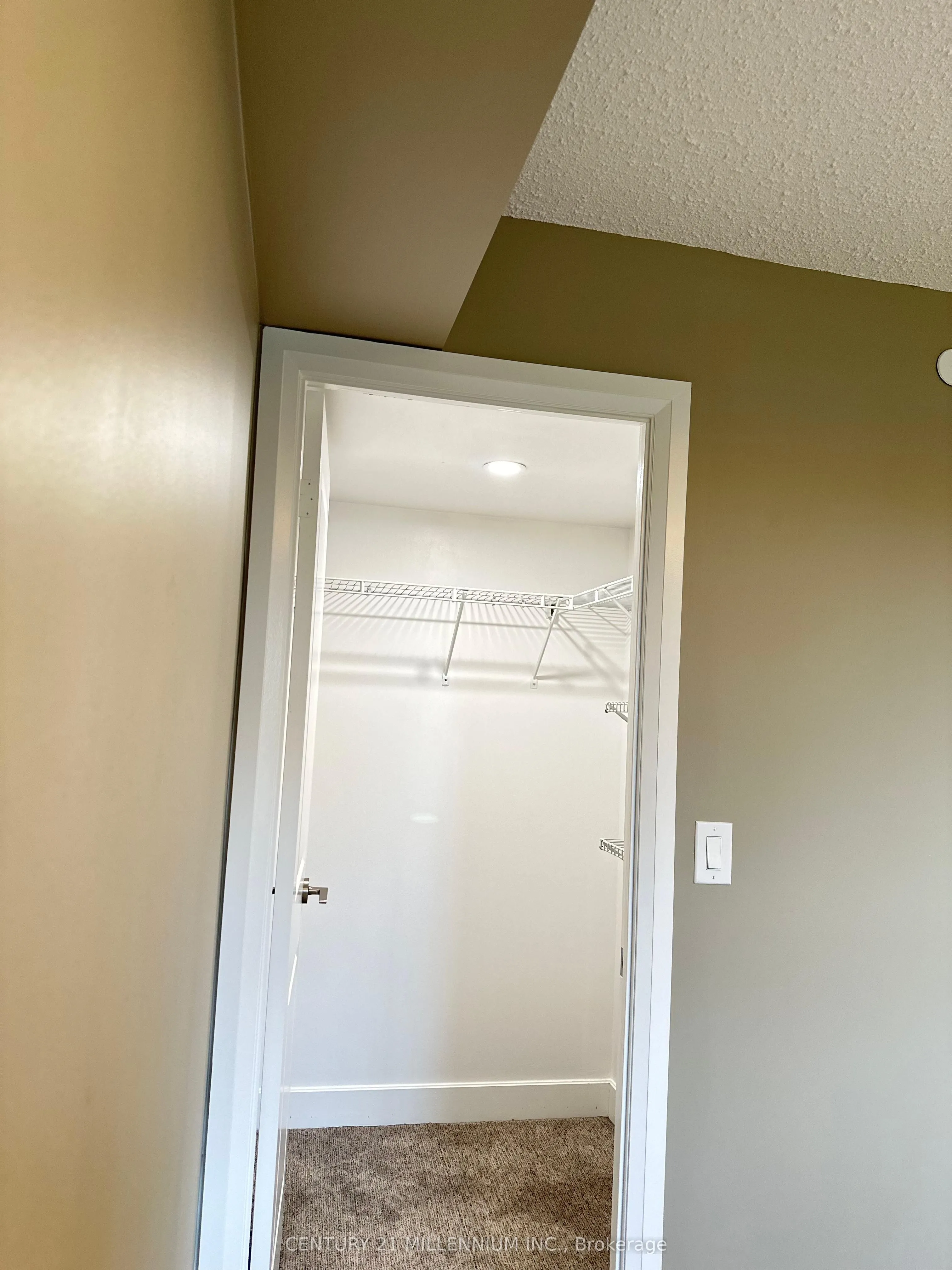 2 Eva Road, #1021