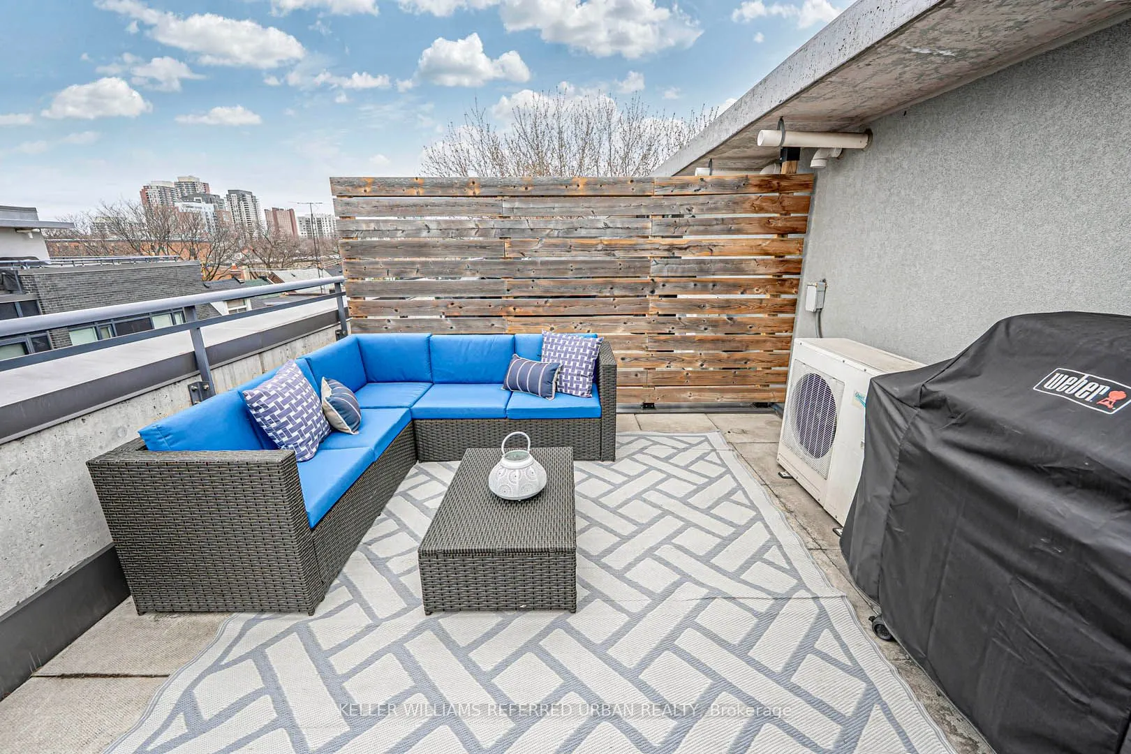 45 Sousa Mendes Street, #203