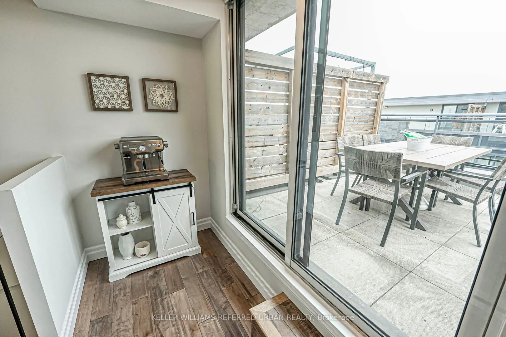 45 Sousa Mendes Street, #203