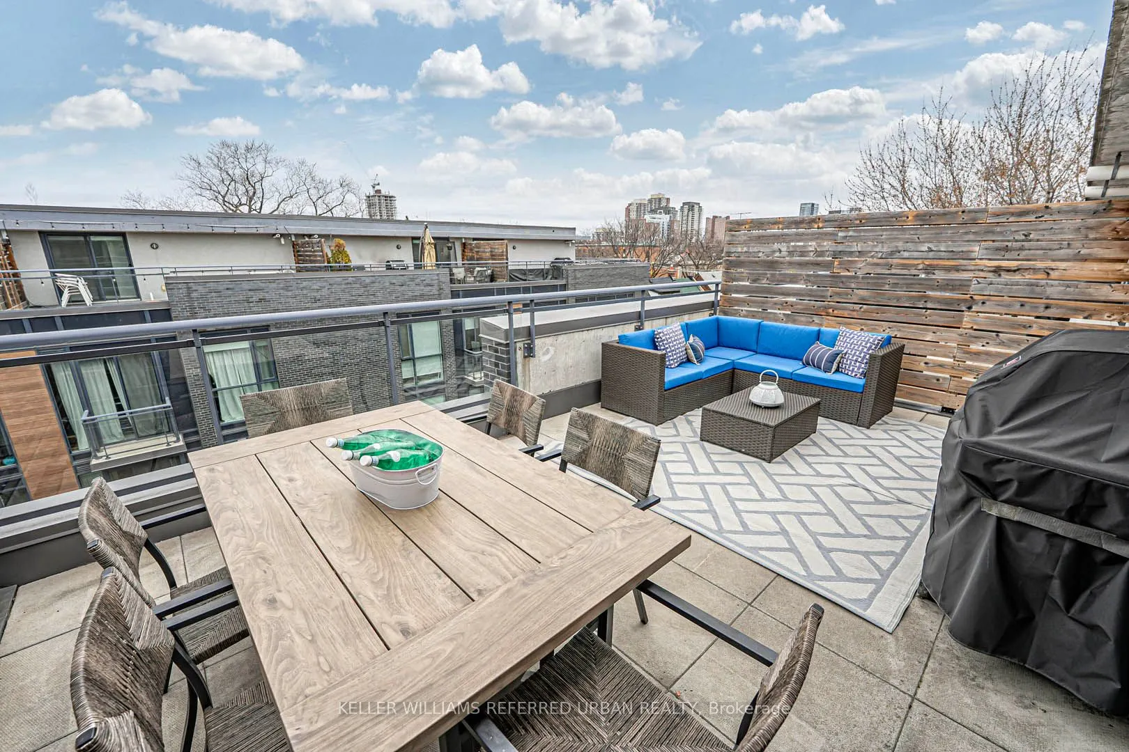 45 Sousa Mendes Street, #203
