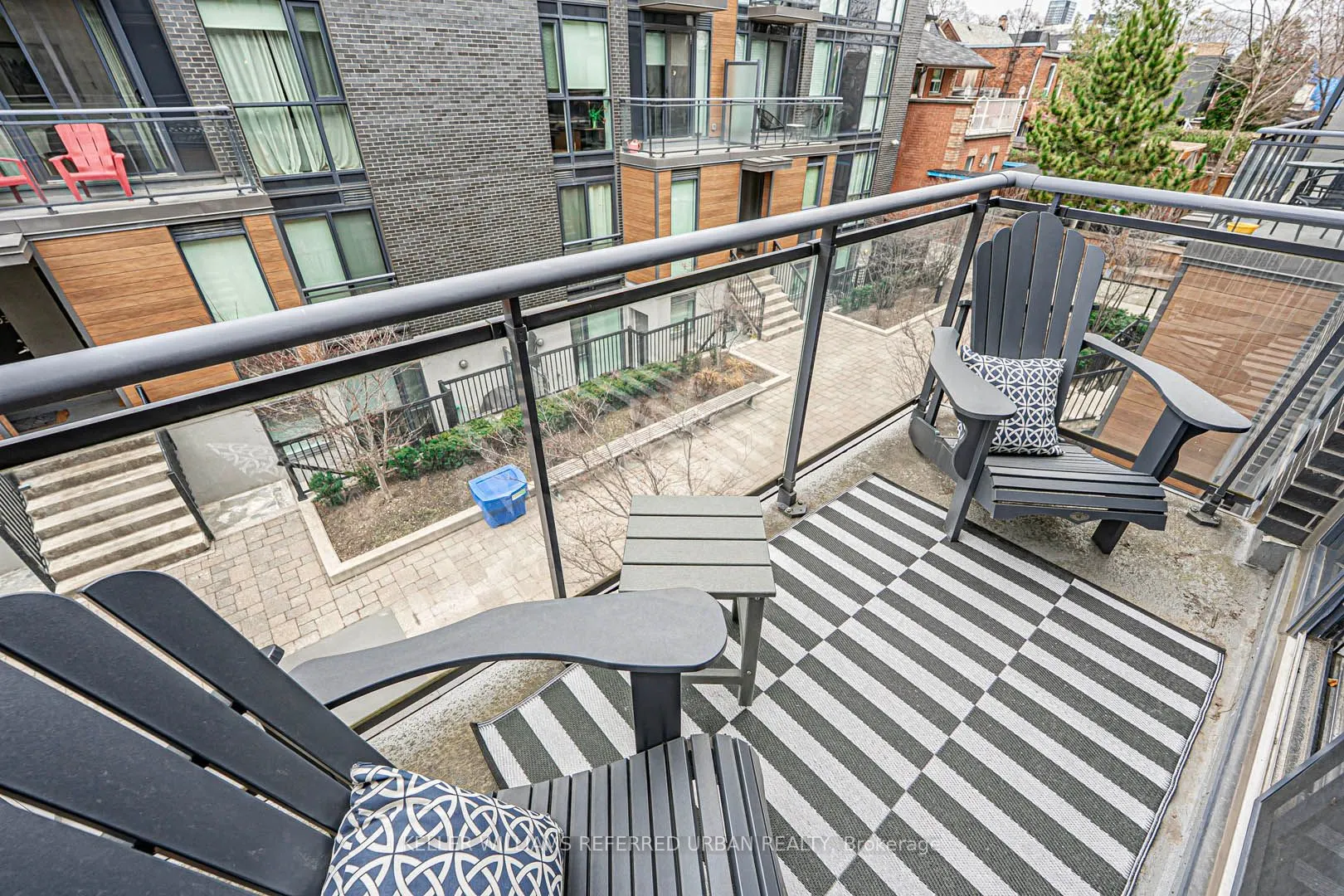 45 Sousa Mendes Street, #203
