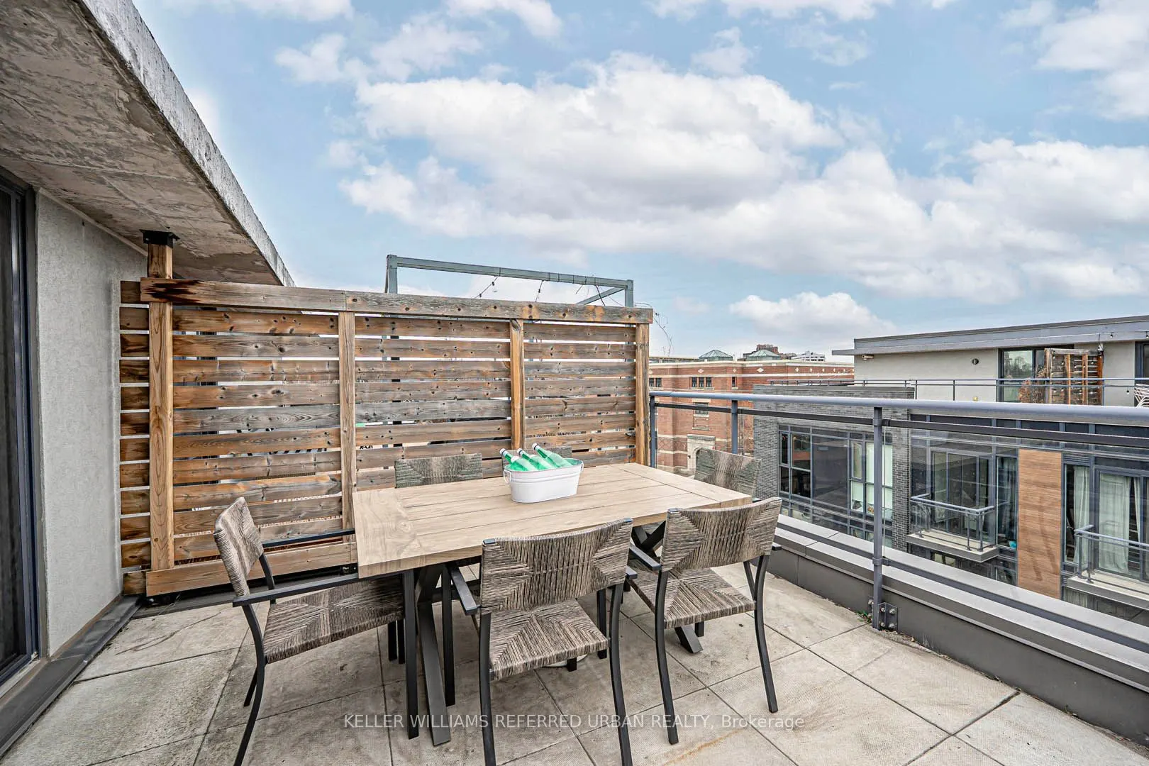 45 Sousa Mendes Street, #203