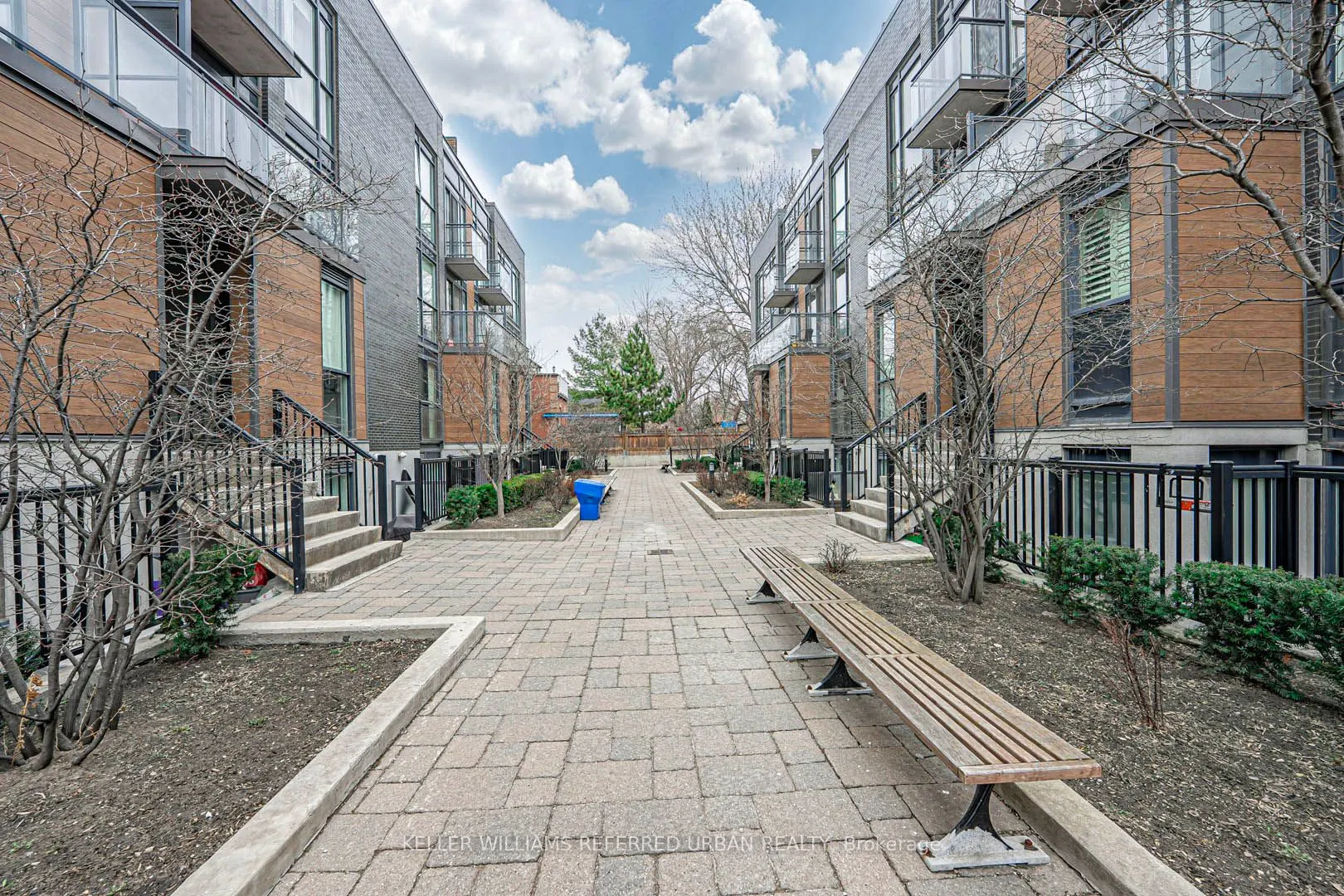 45 Sousa Mendes Street, #203