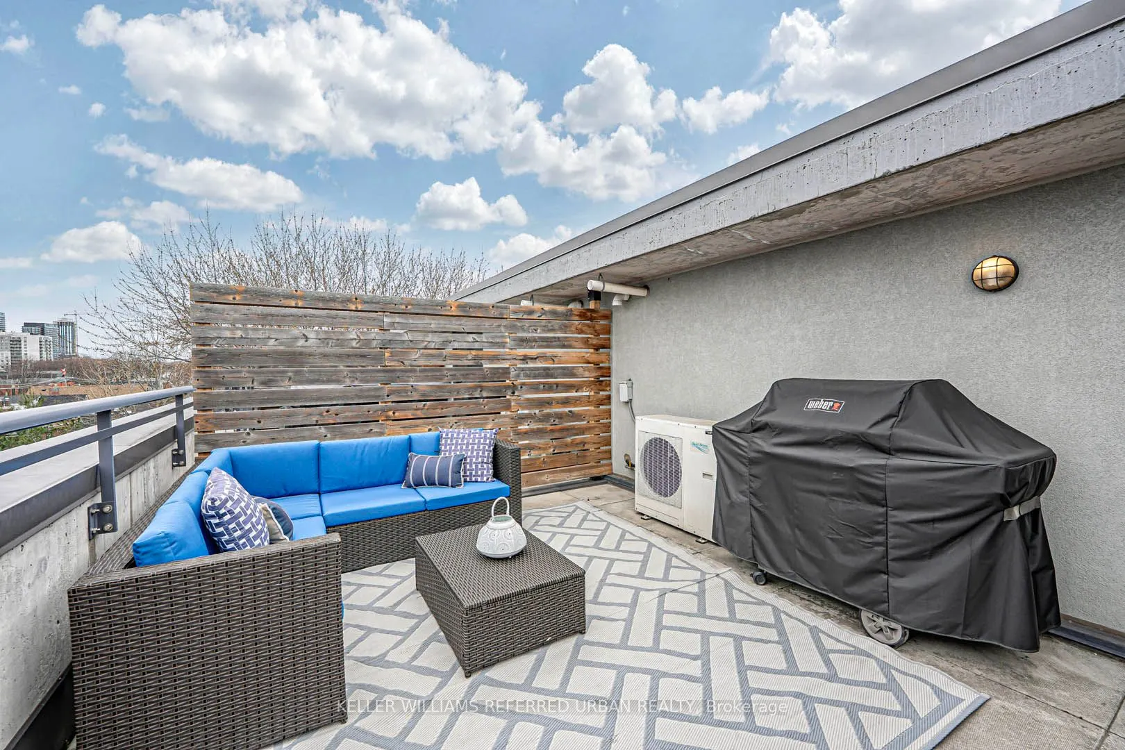 45 Sousa Mendes Street, #203