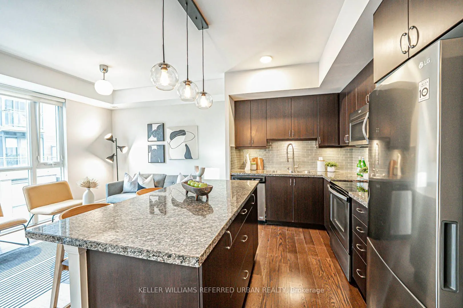 45 Sousa Mendes Street, #203
