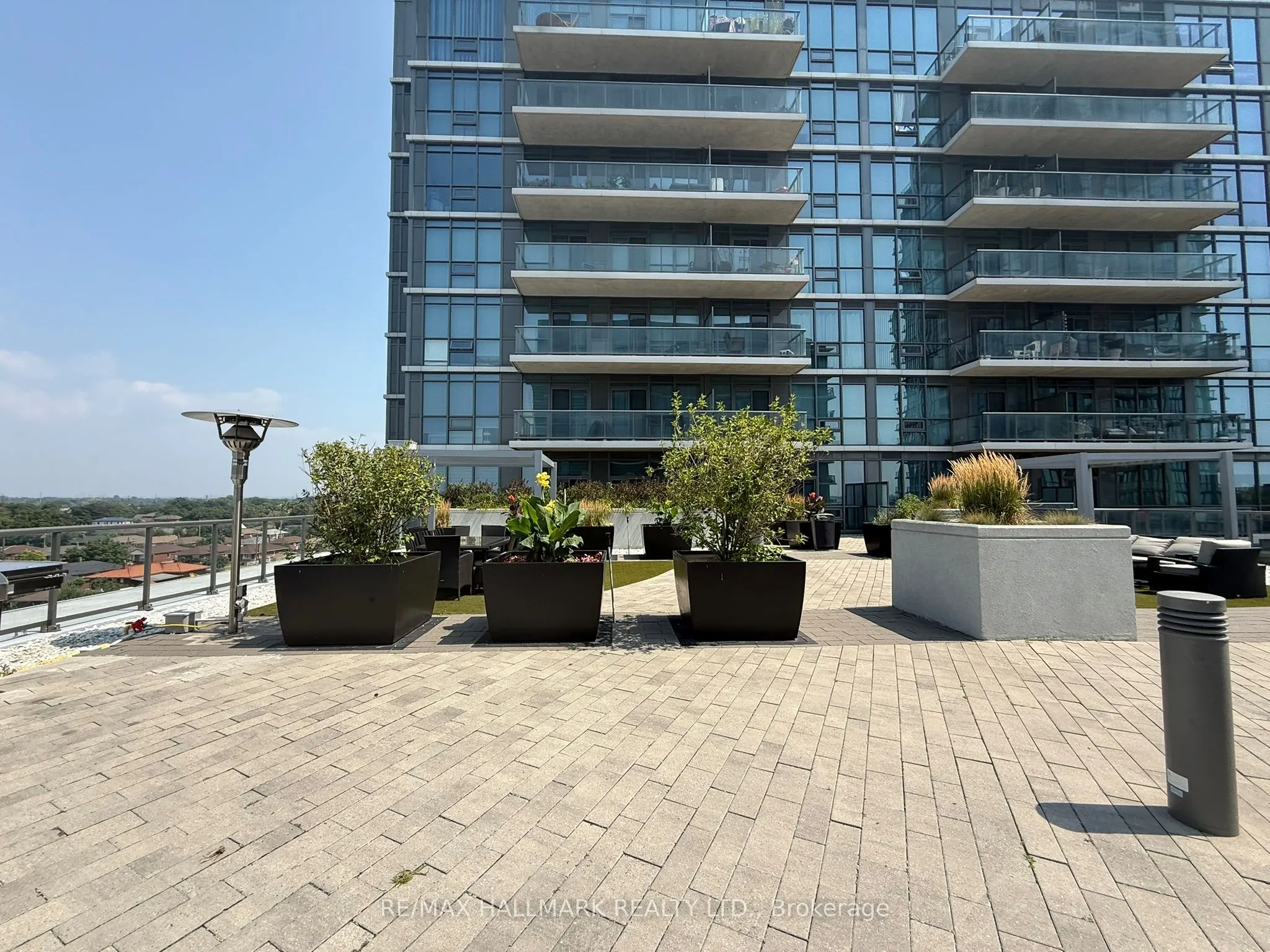 1185 The Queensway Street, #1211