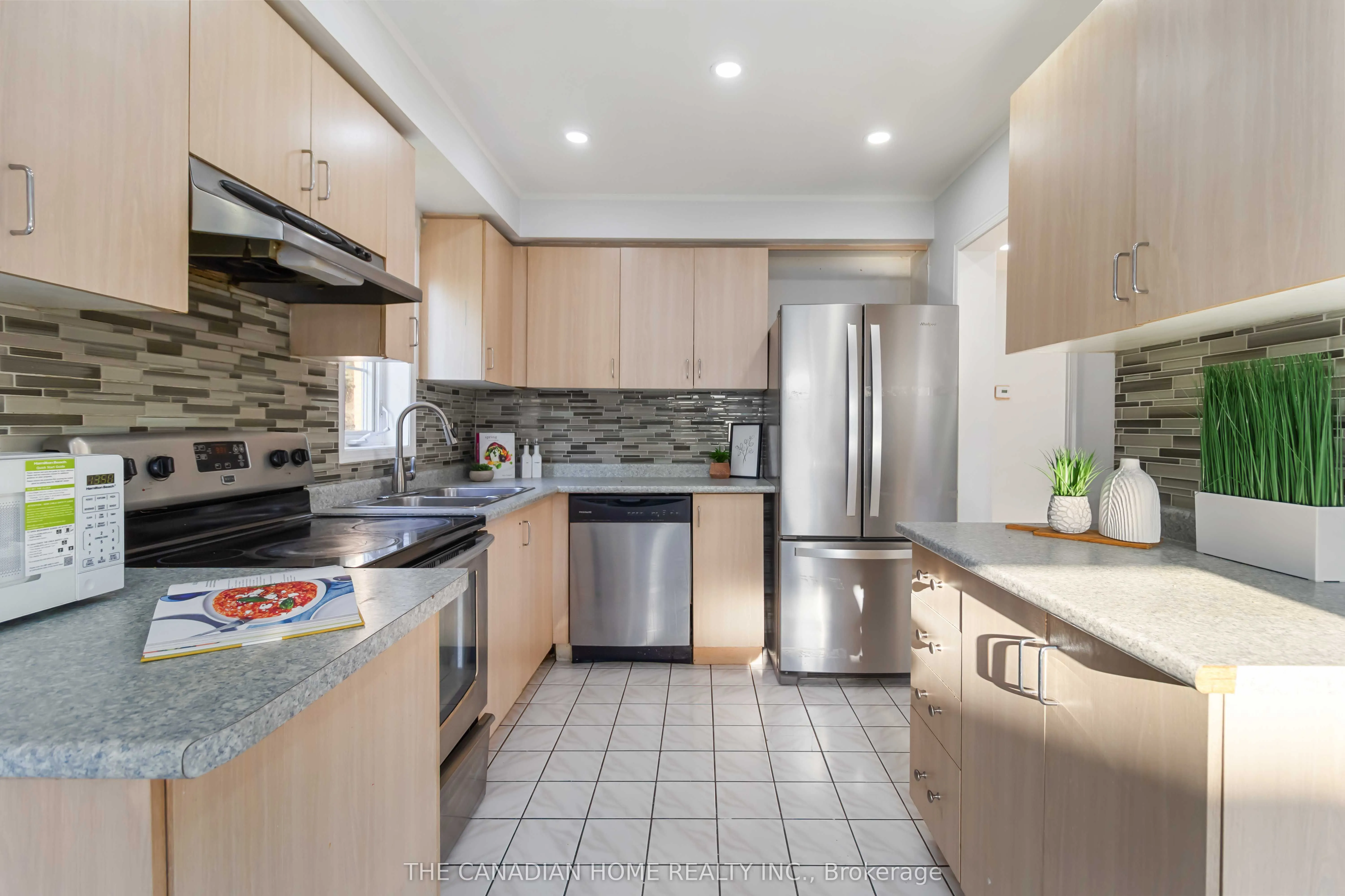1 Kenwood Drive S, #61