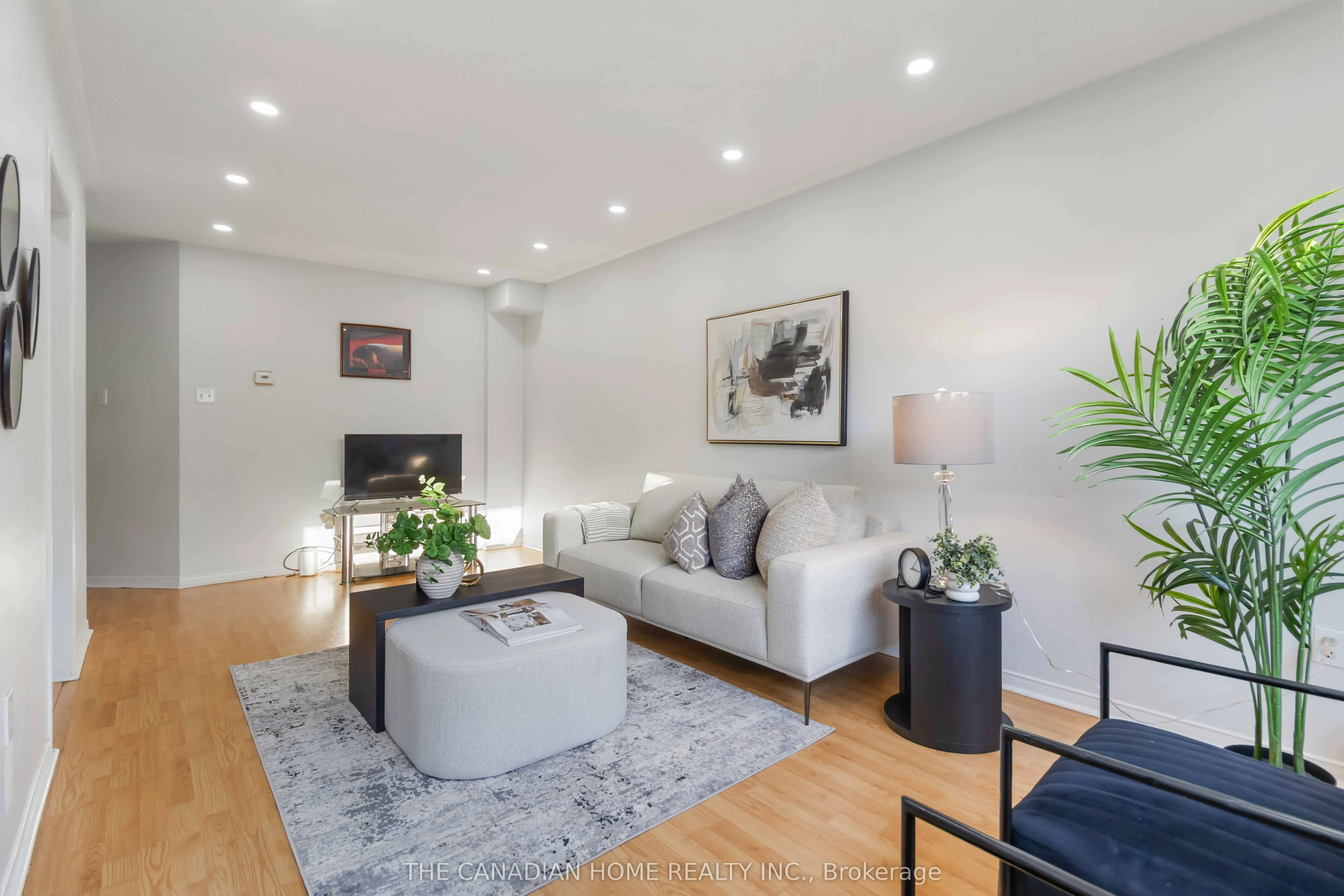 1 Kenwood Drive S, #61