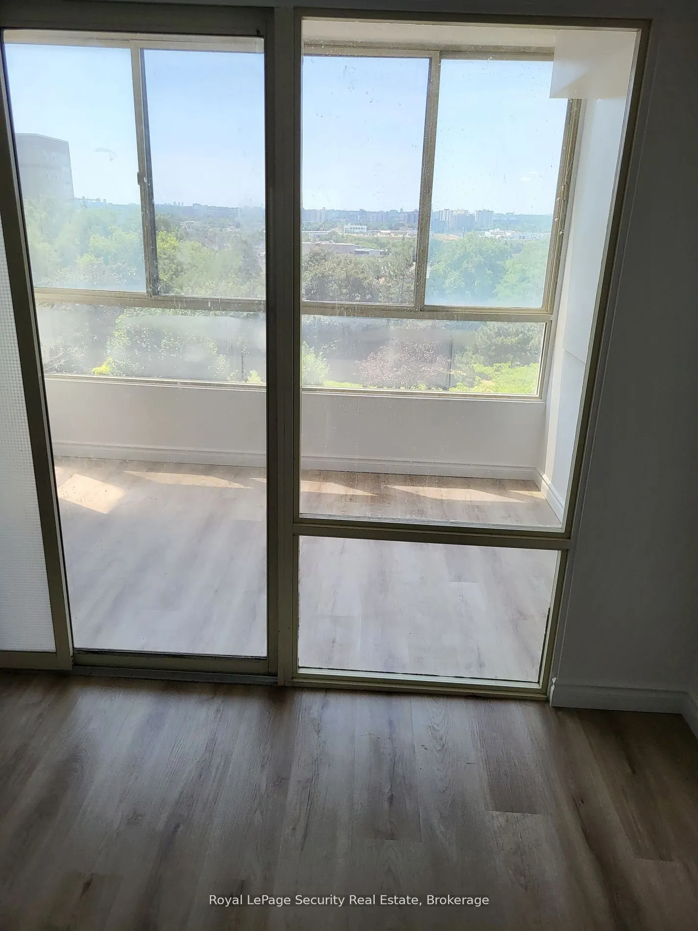 2470 Eglinton Avenue W, #605