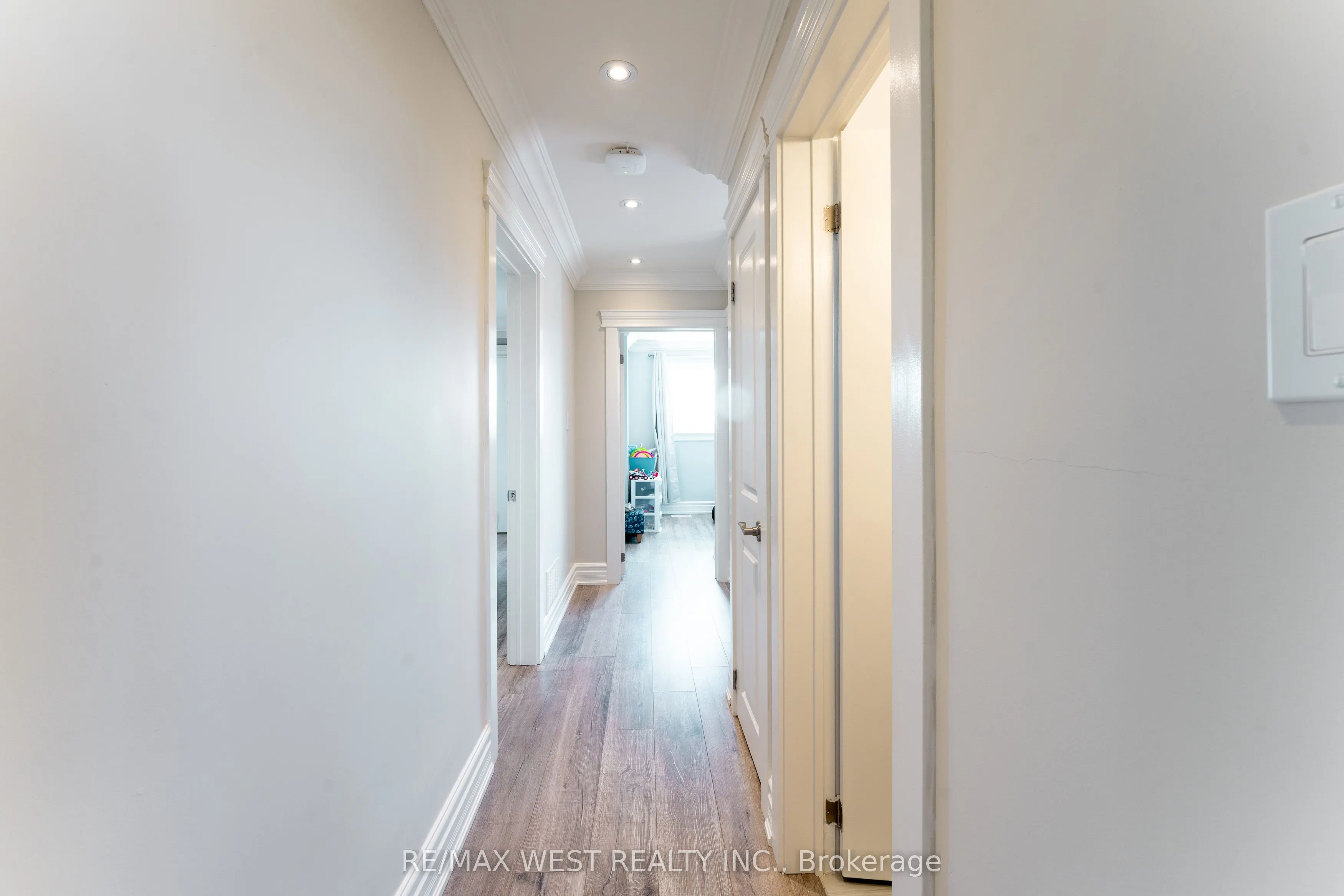 70 Wheatsheaf Crescent