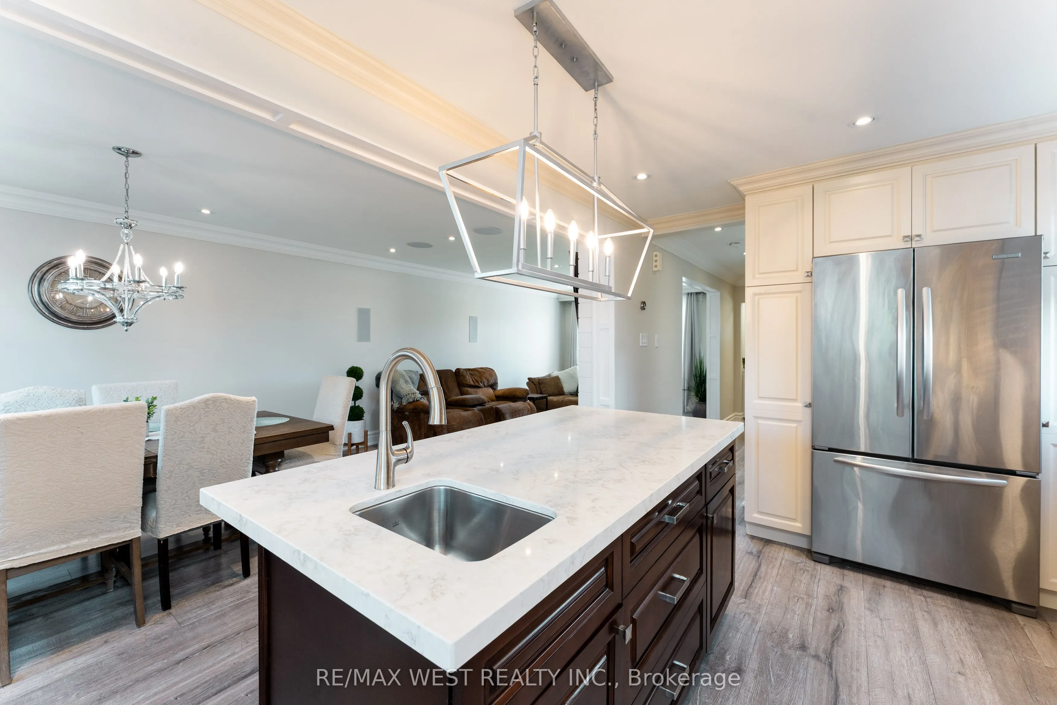 70 Wheatsheaf Crescent